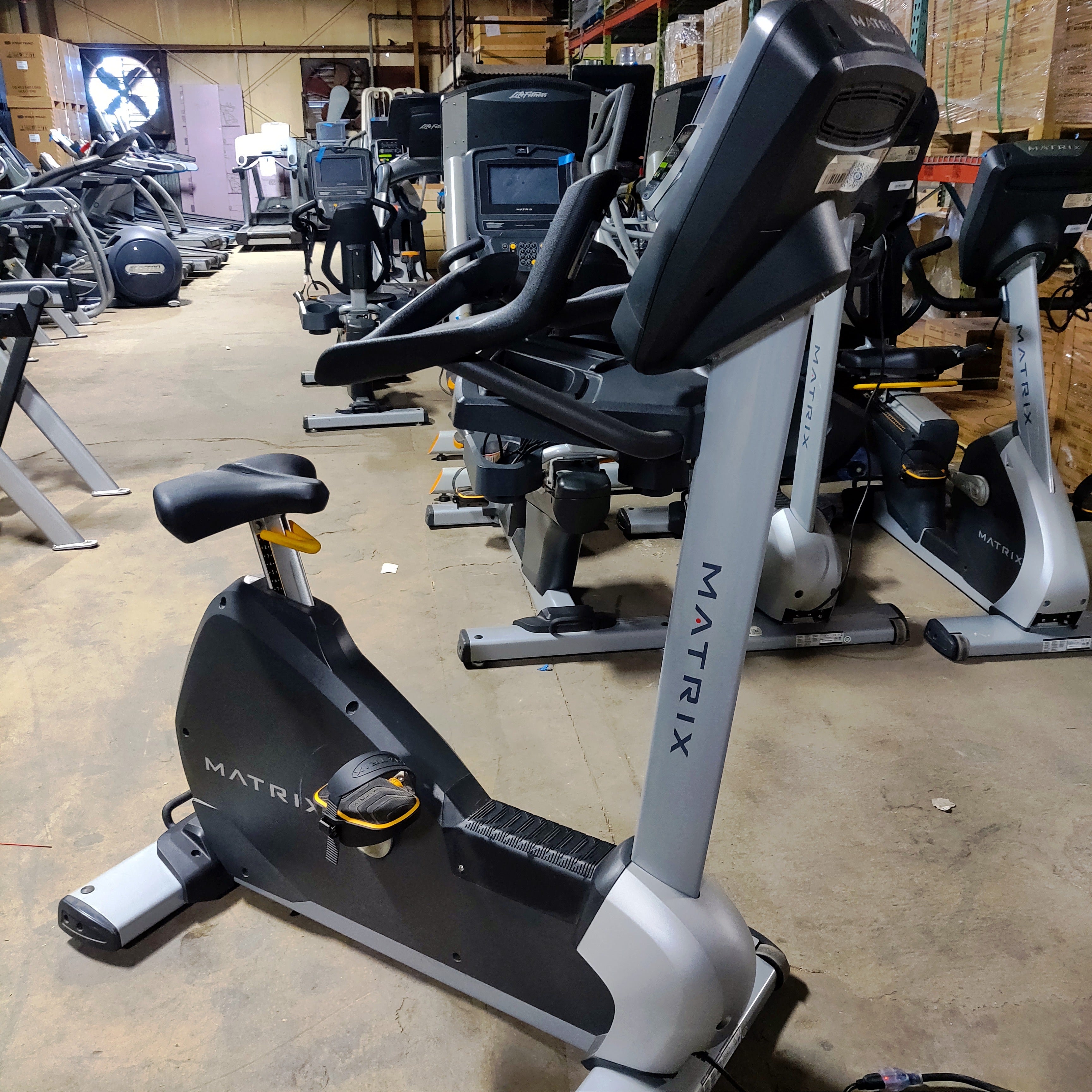 Matrix U7xi Upright Bike
