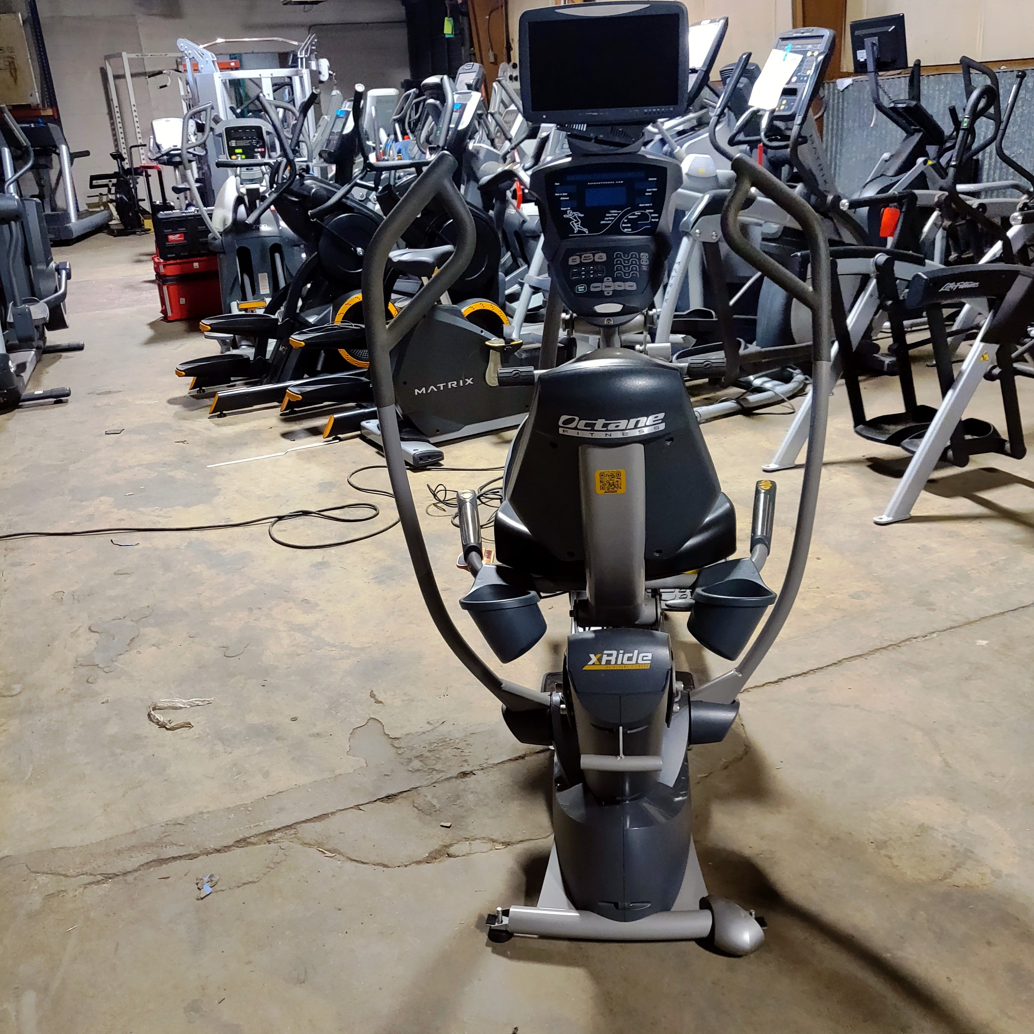 Octane Fitness XR6000 Seated Elliptical