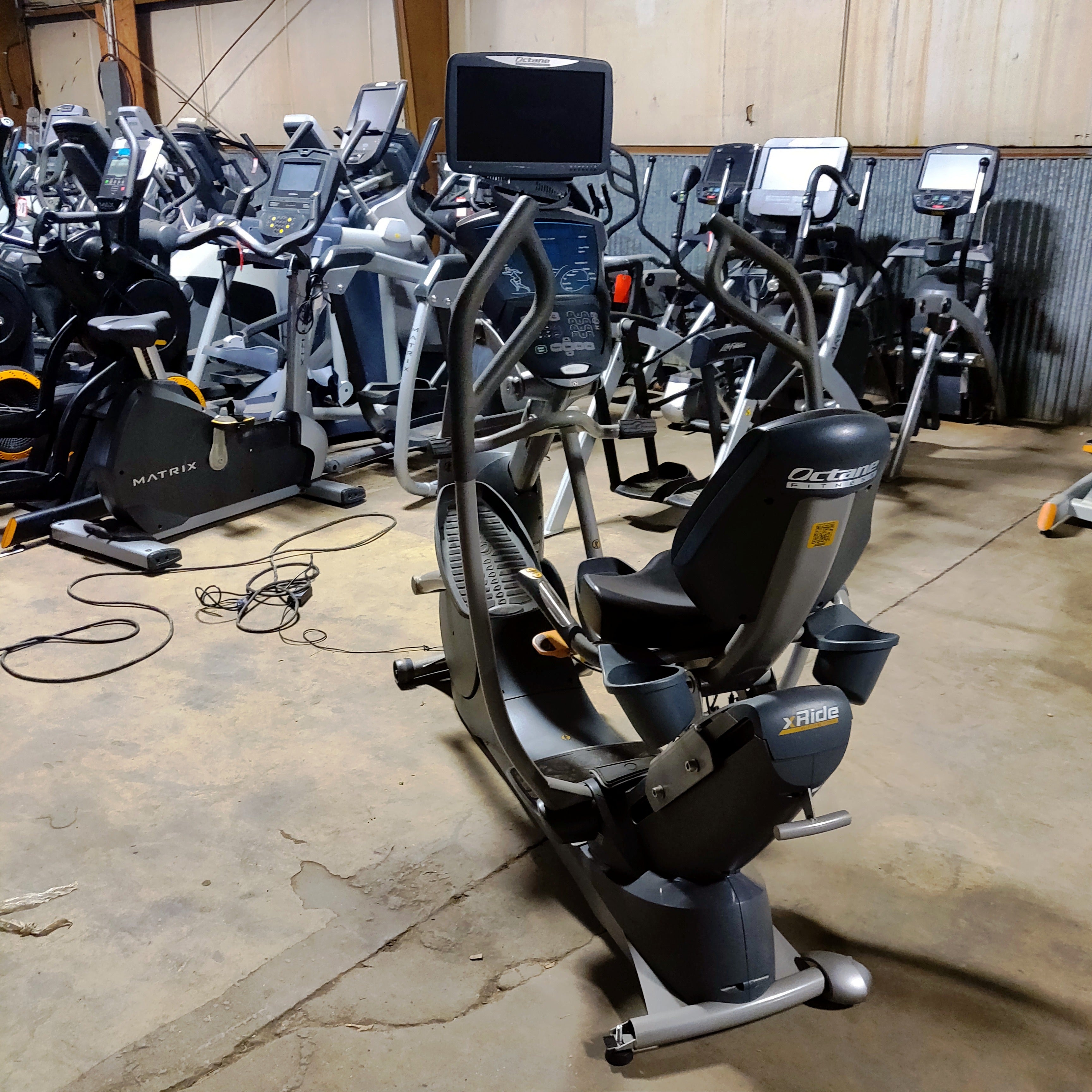 Octane Fitness XR6000 Seated Elliptical