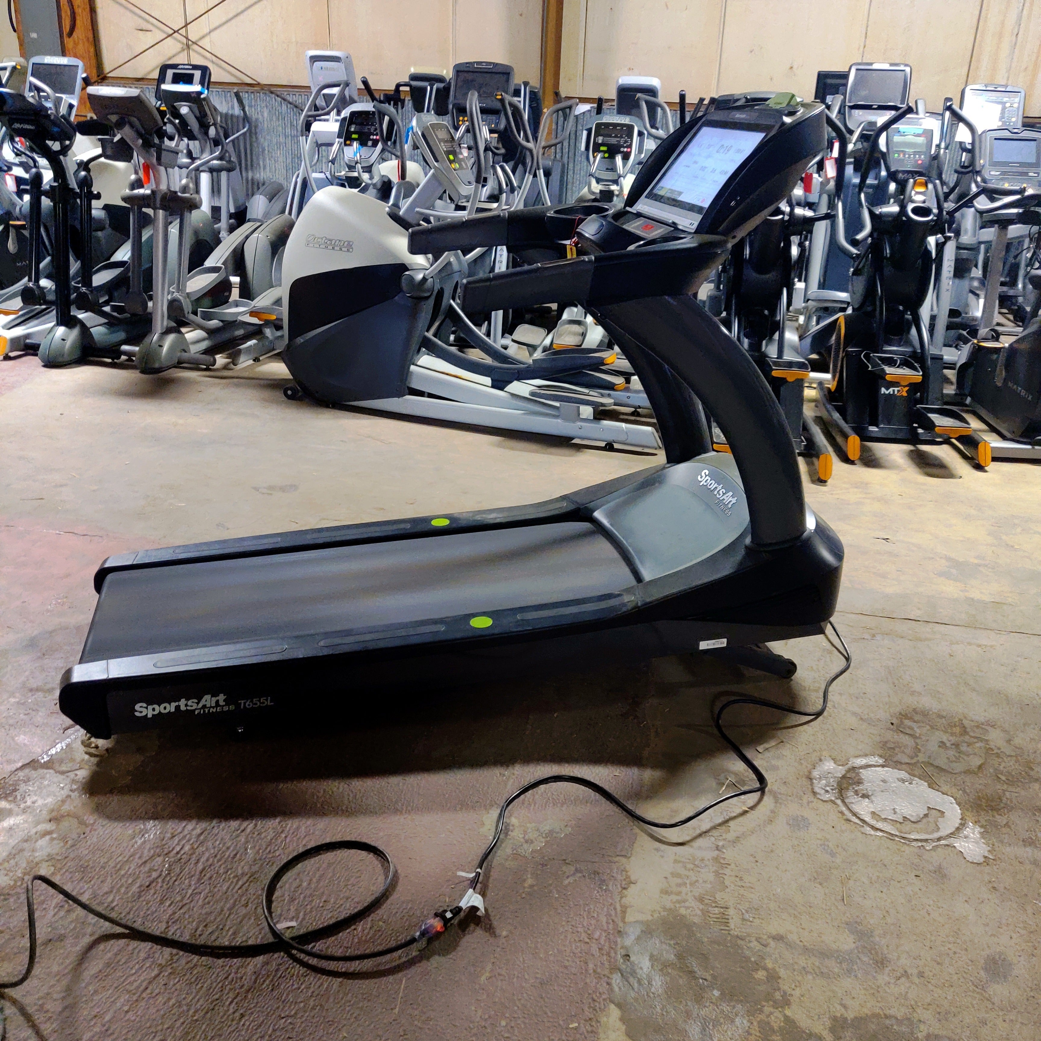 SportsArt T655L Treadmill with the Immersive SENZA Console