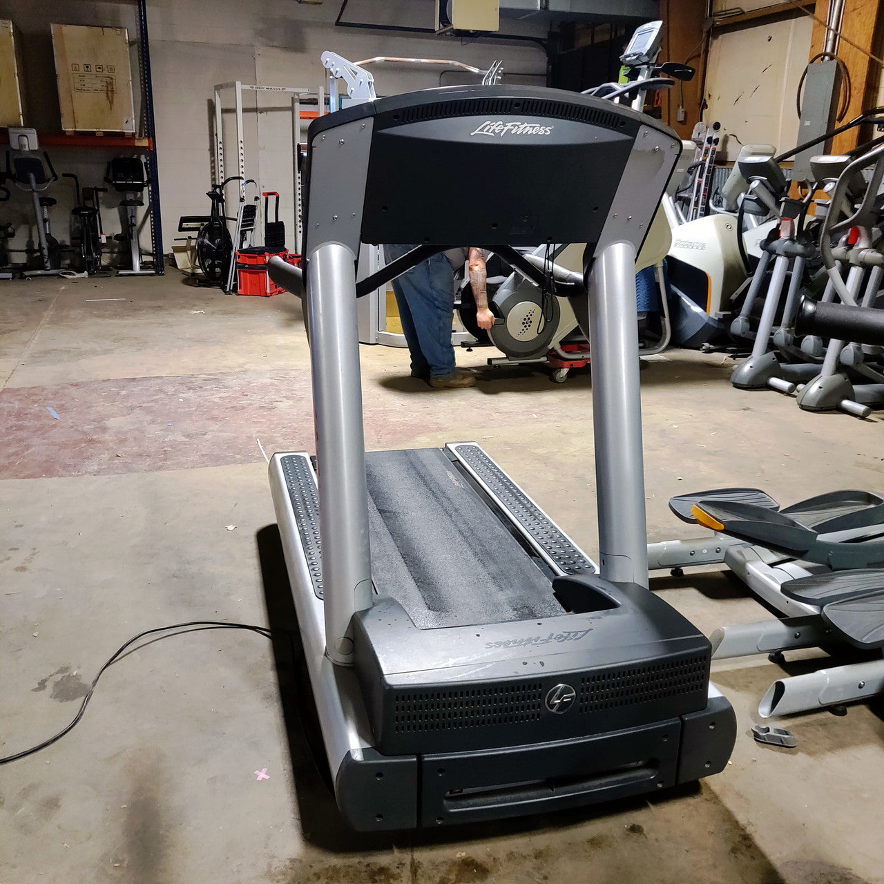 Life Fitness Integrity Series Treadmill CLST