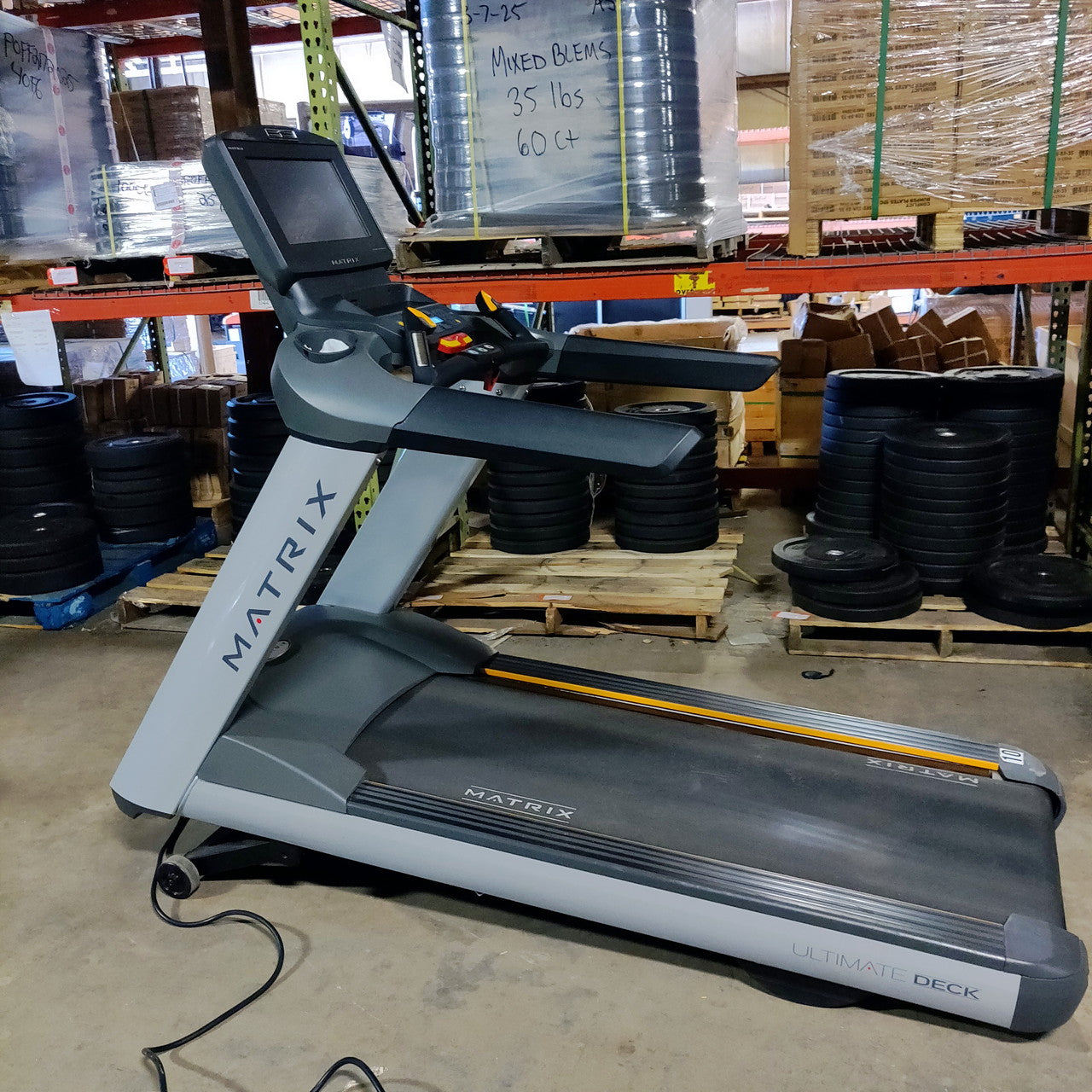 Matrix T7Xe Treadmill