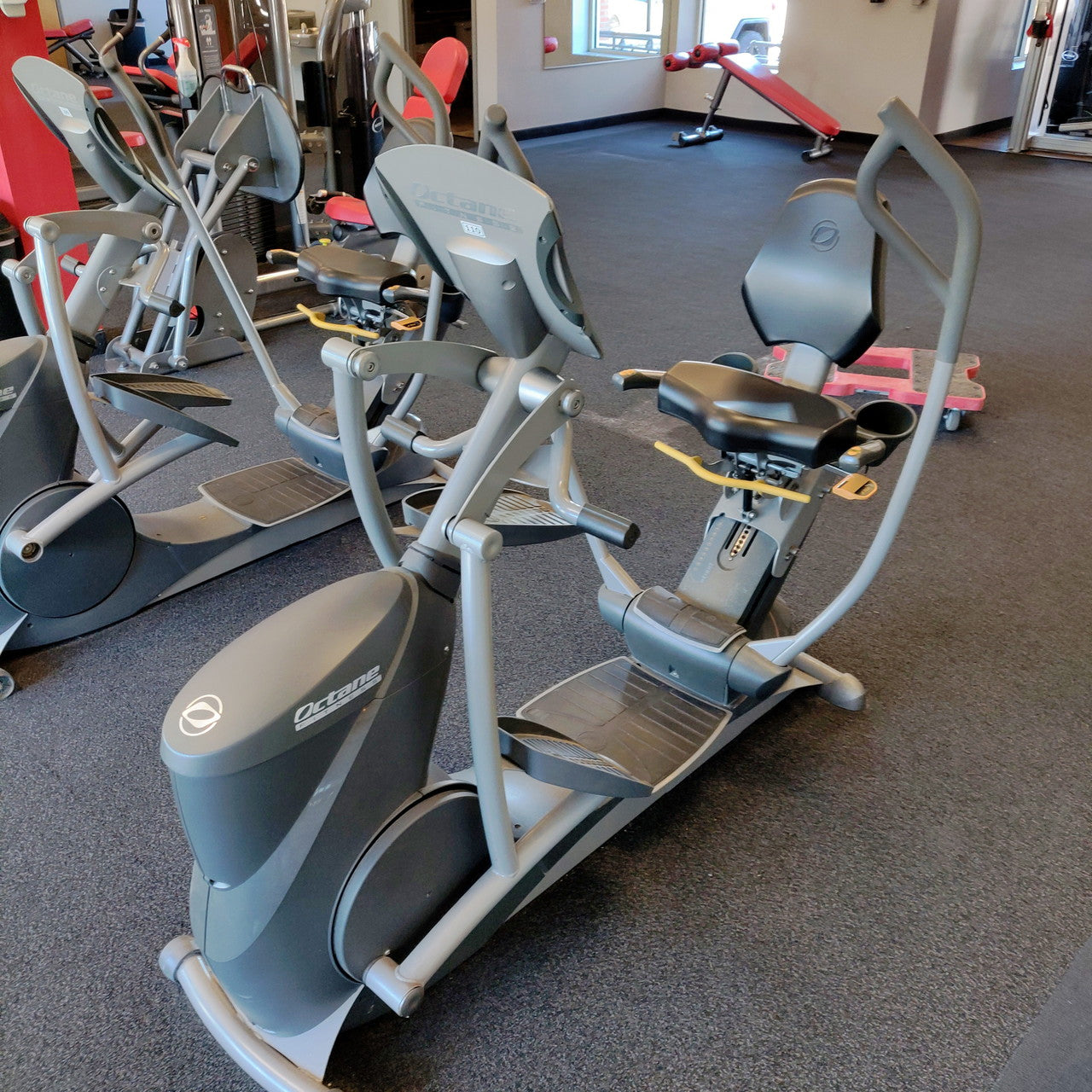 Octane Fitness XR6000 Seated Elliptical