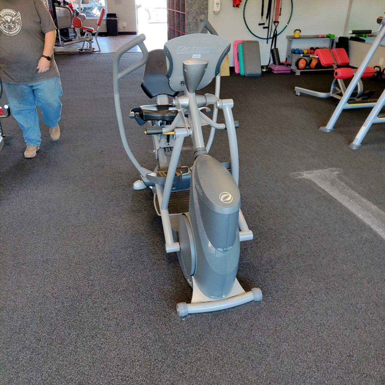 Octane Fitness XR6000 Seated Elliptical