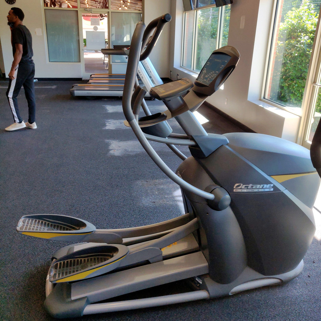 Octane Fitness Pro 4700 Elliptical