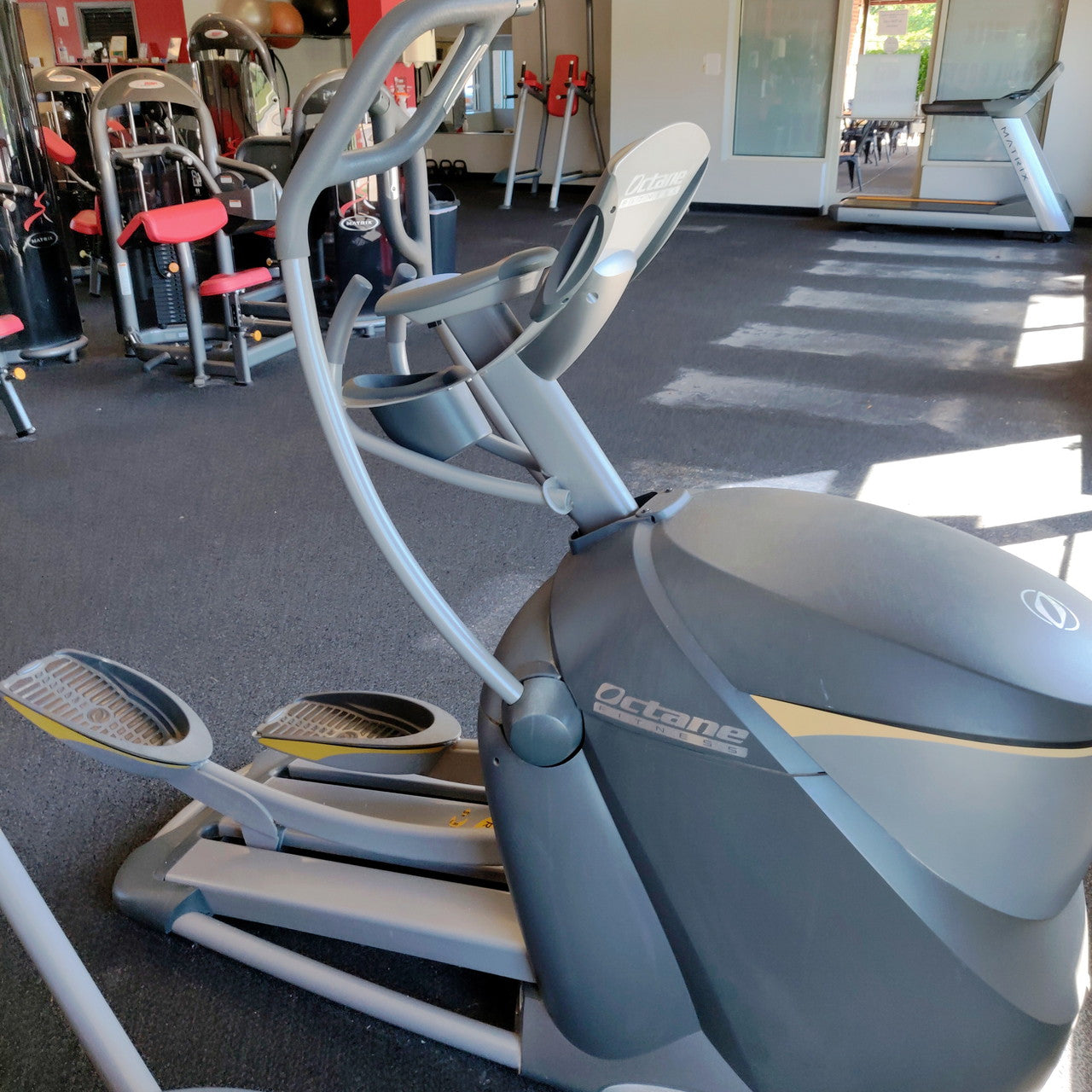Octane Fitness Pro 4700 Elliptical