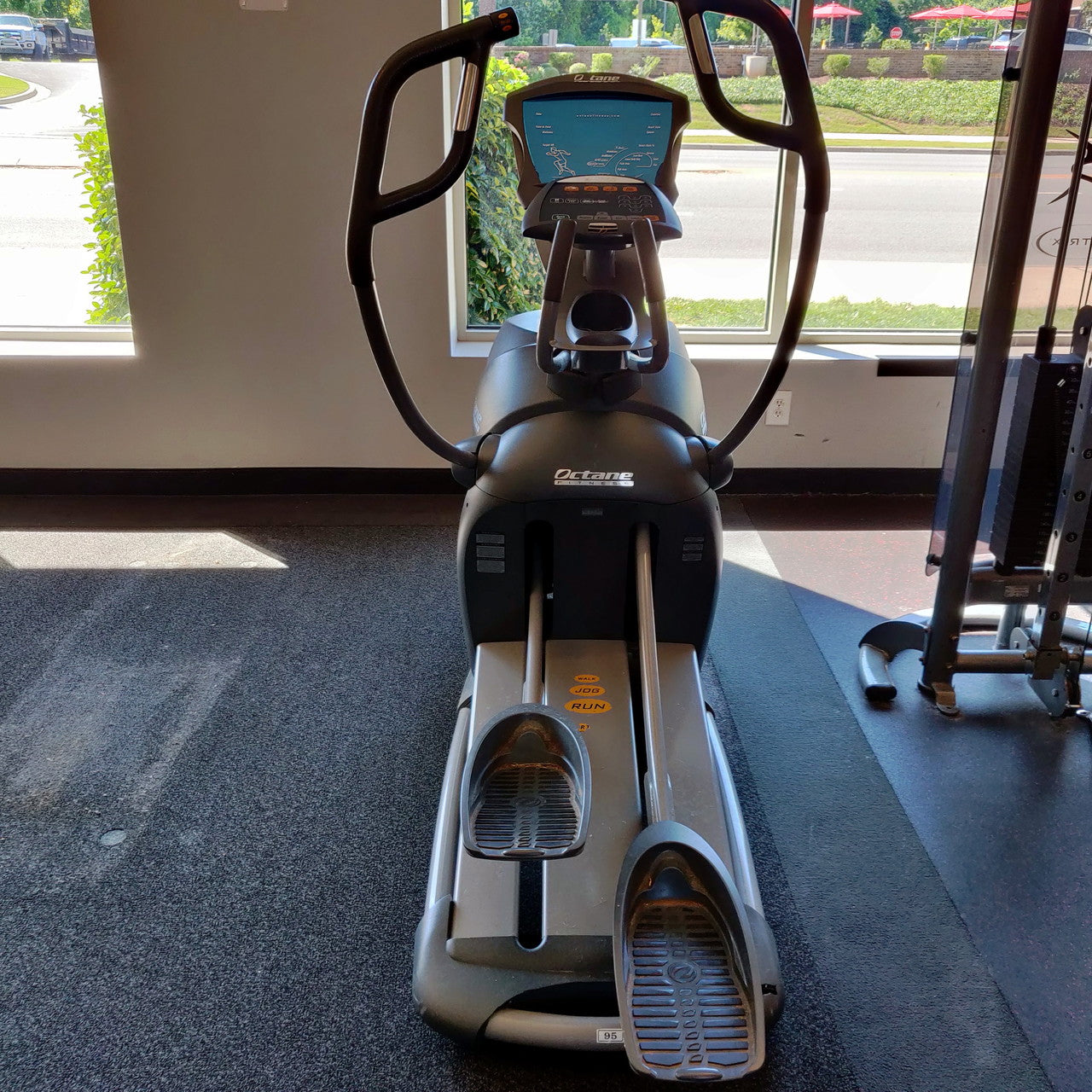 Octane Fitness Pro 4700 Elliptical