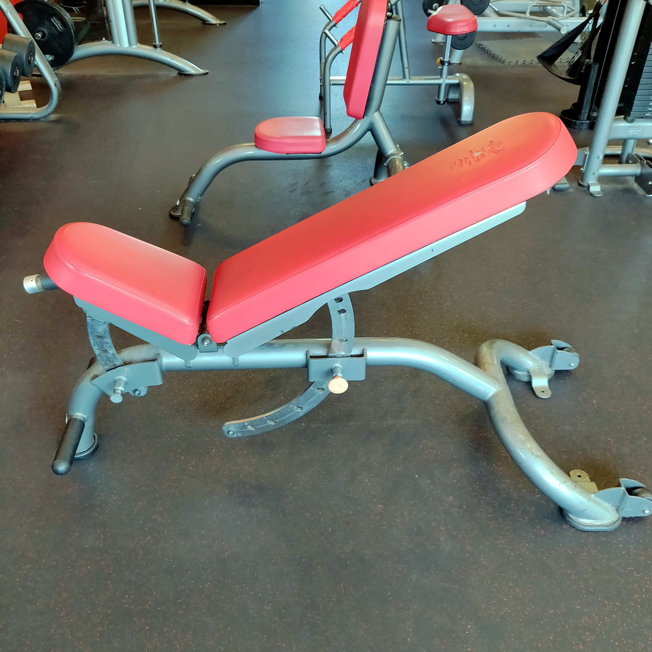 Matrix Adjustable Bench (Incline to Flat)