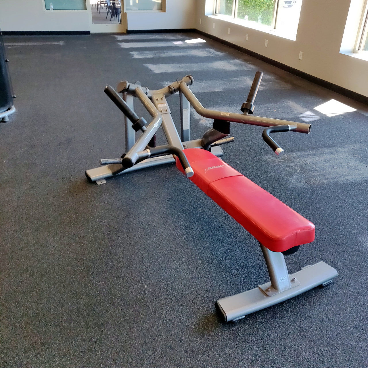Matrix Magnum Supine Plate Loaded Bench Press