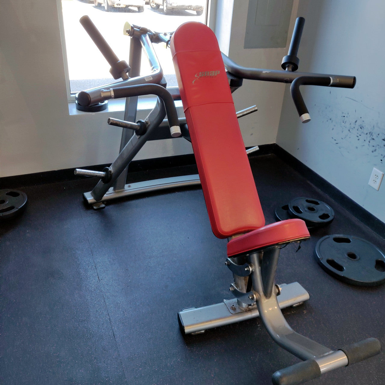 Matrix Magnum Incline Bench Press