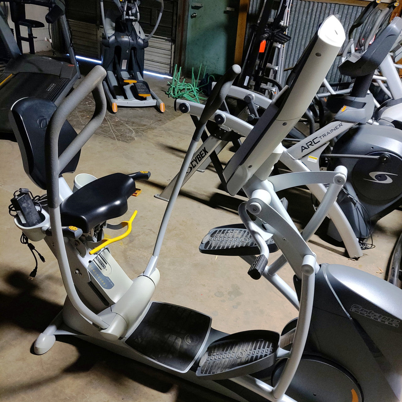 Octane xRide XR6000s Seated Elliptical w/Standard Console