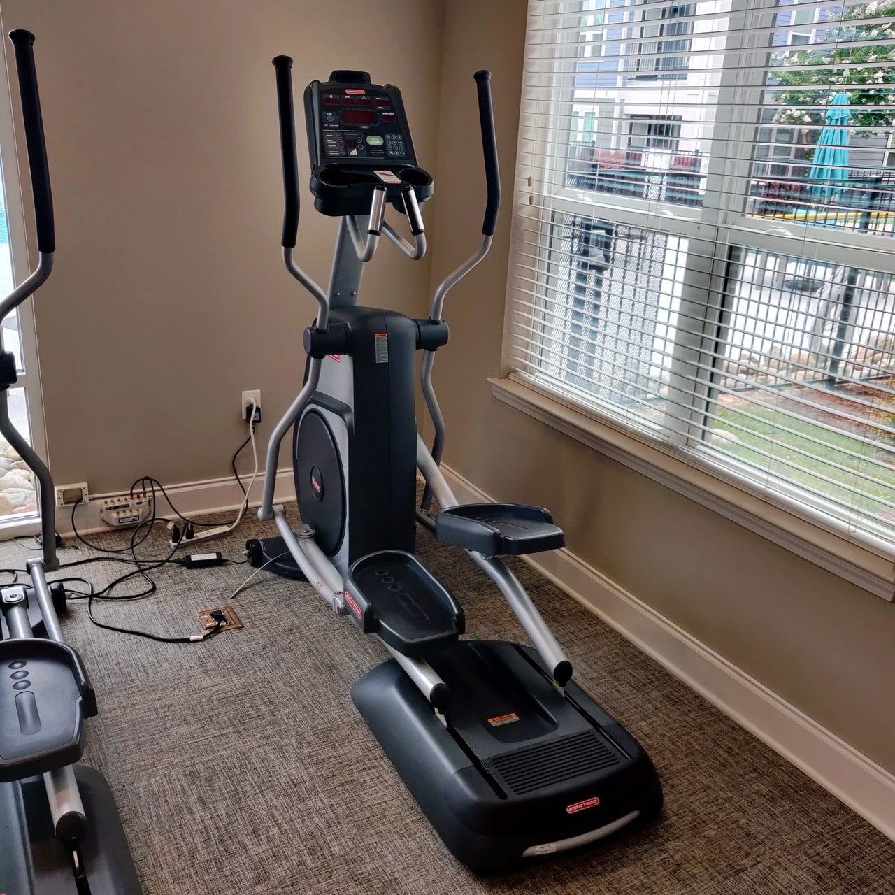 Star Trac E-CT Elliptical