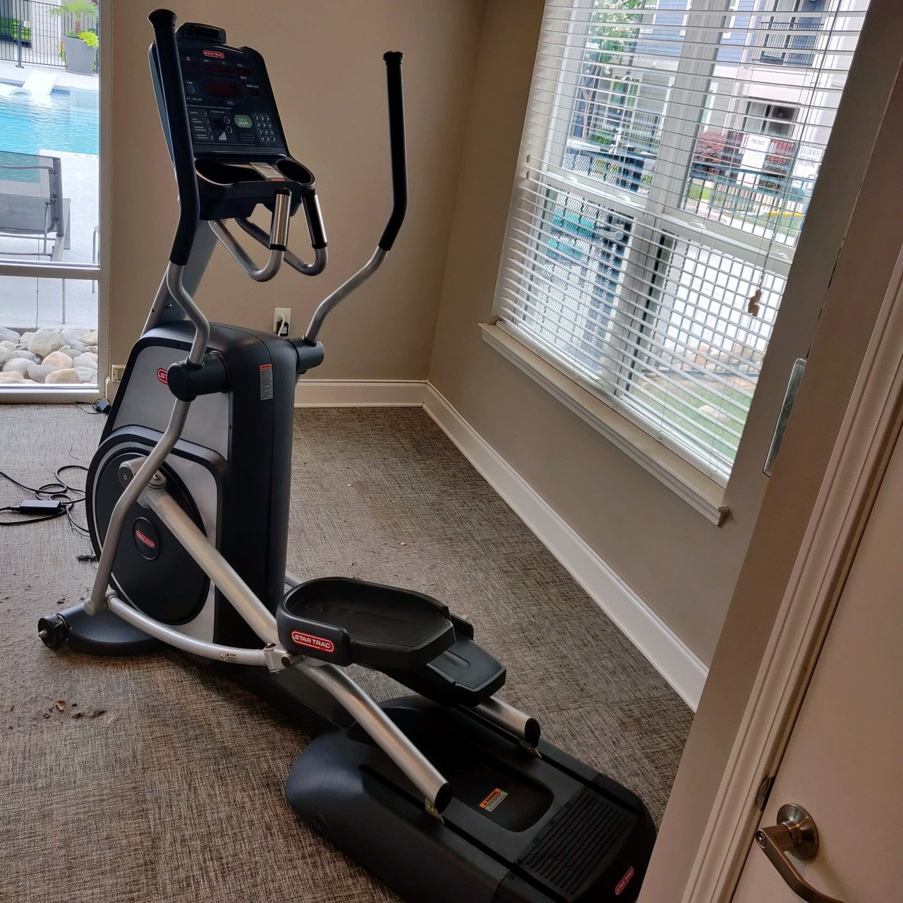 Star Trac E-CT Elliptical