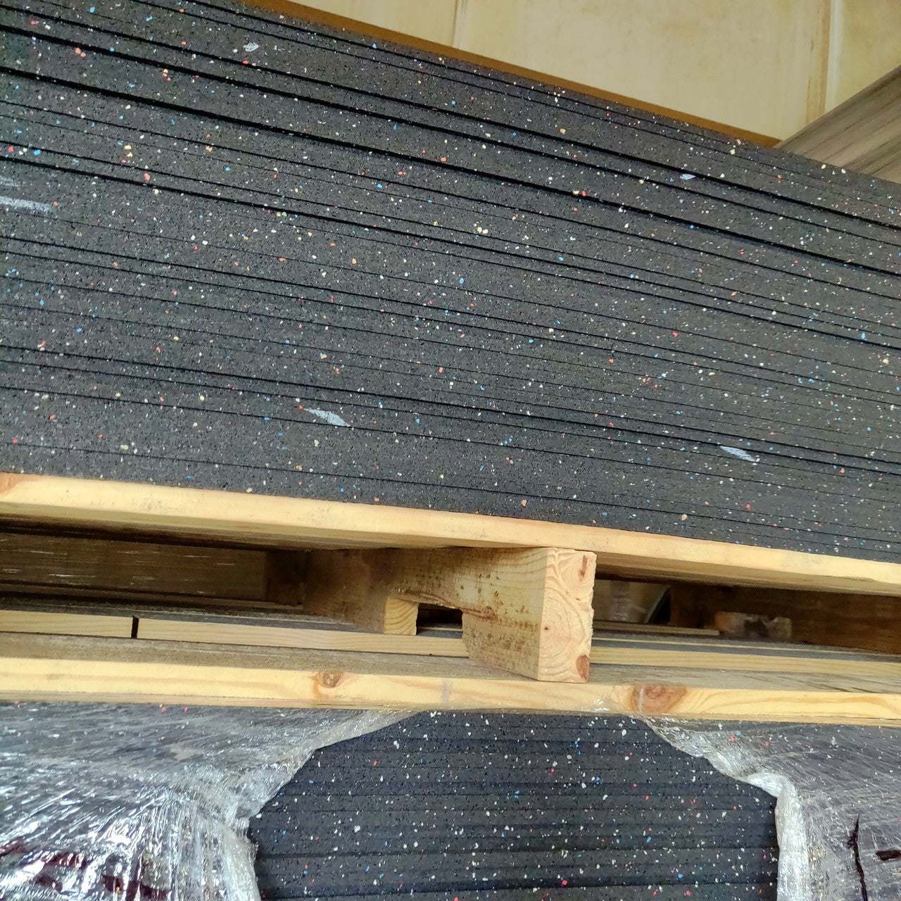 NEW Hammer Clad 8mm Premium Gym Flooring Mats 4' x 6' Confetti Fleck