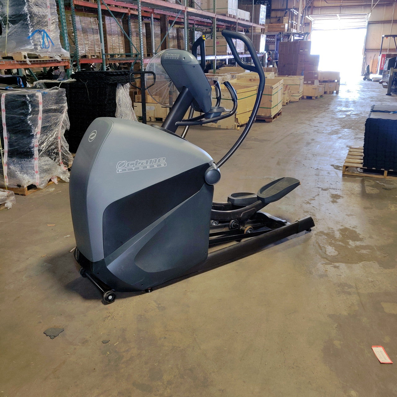 Octane XT3700 Elliptical