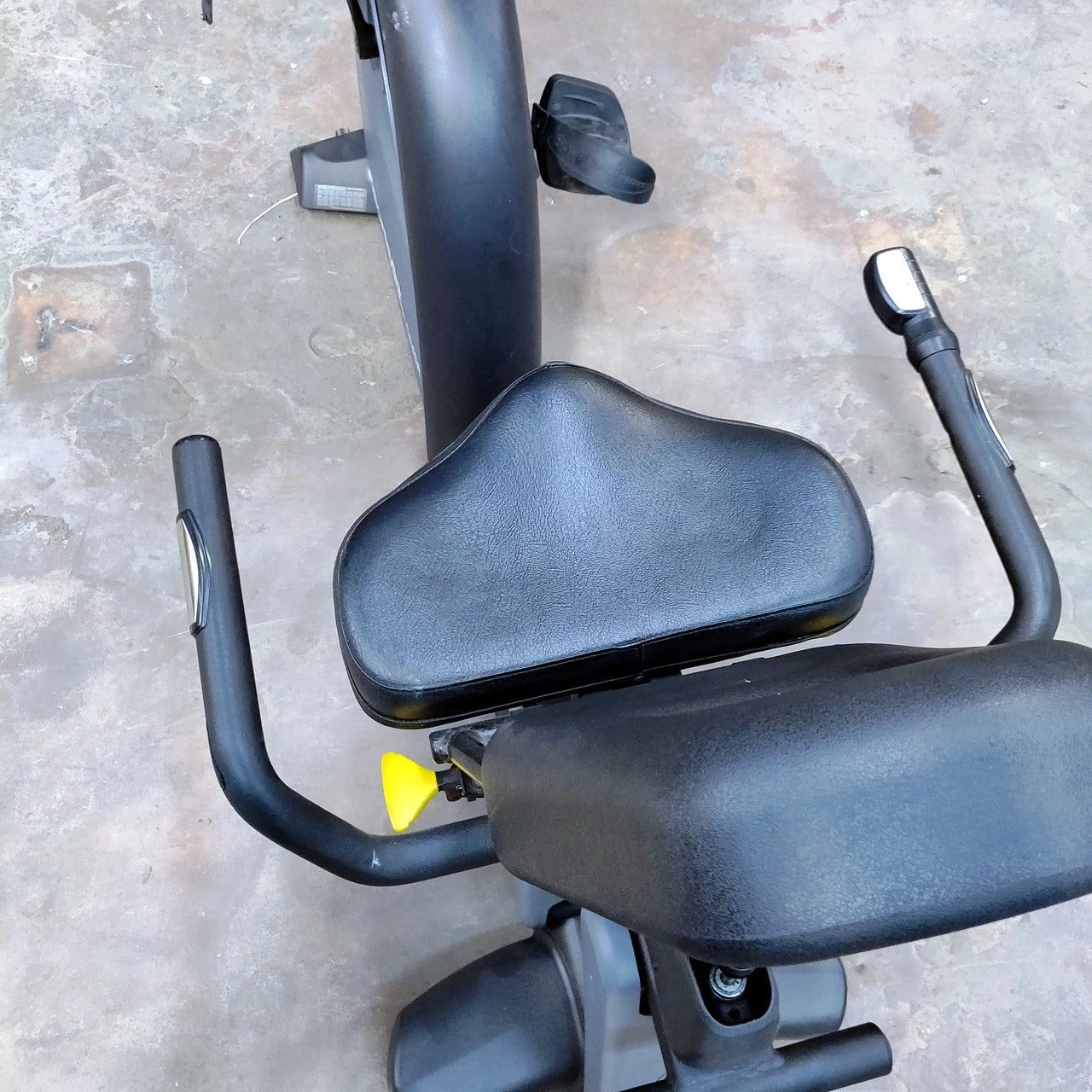 SportsArt C575R Recumbent Bike