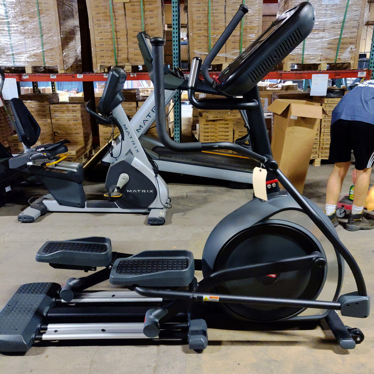 Star Trac 4CT Cross Trainer Elliptical with LCD Console