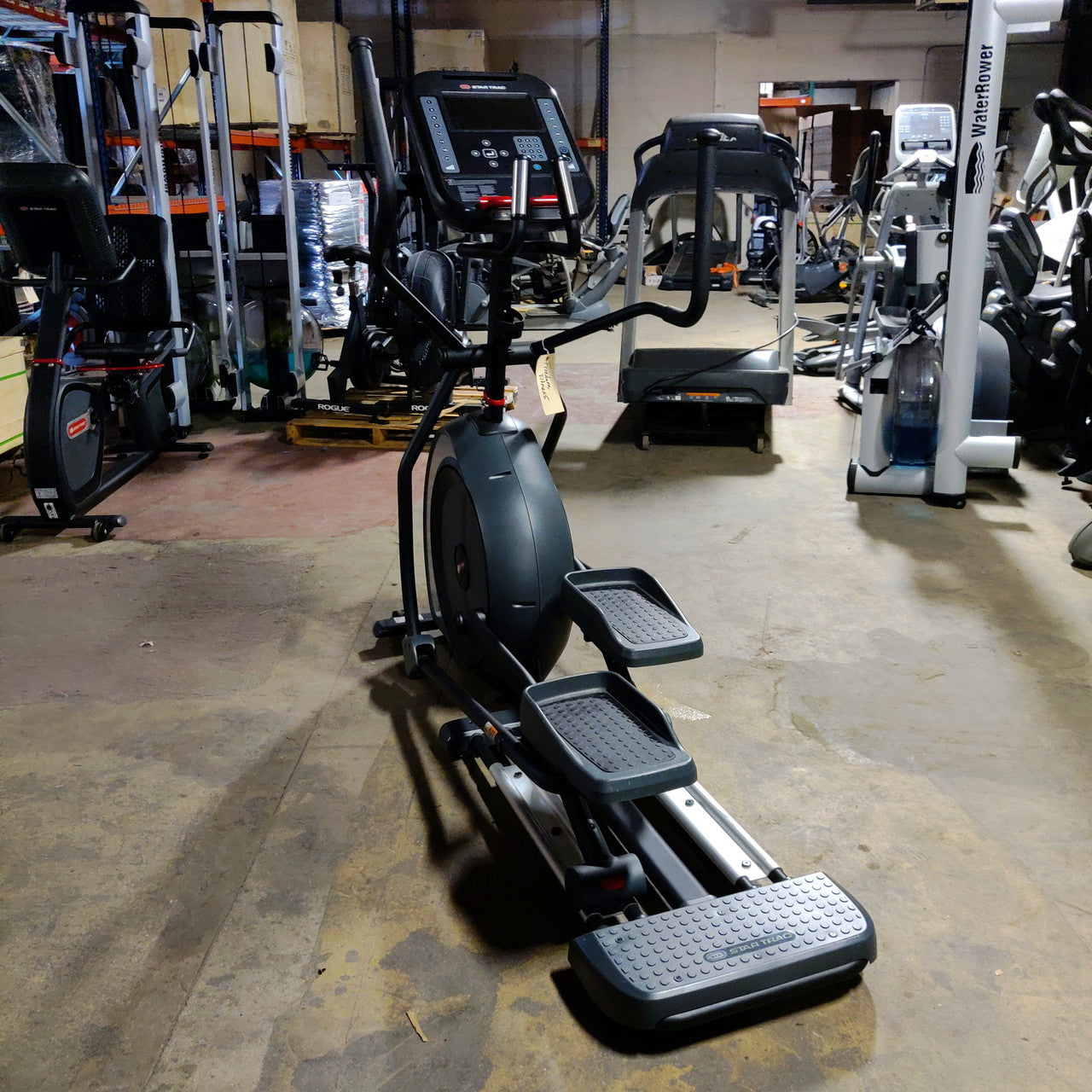 Star Trac 4CT Cross Trainer Elliptical with LCD Console