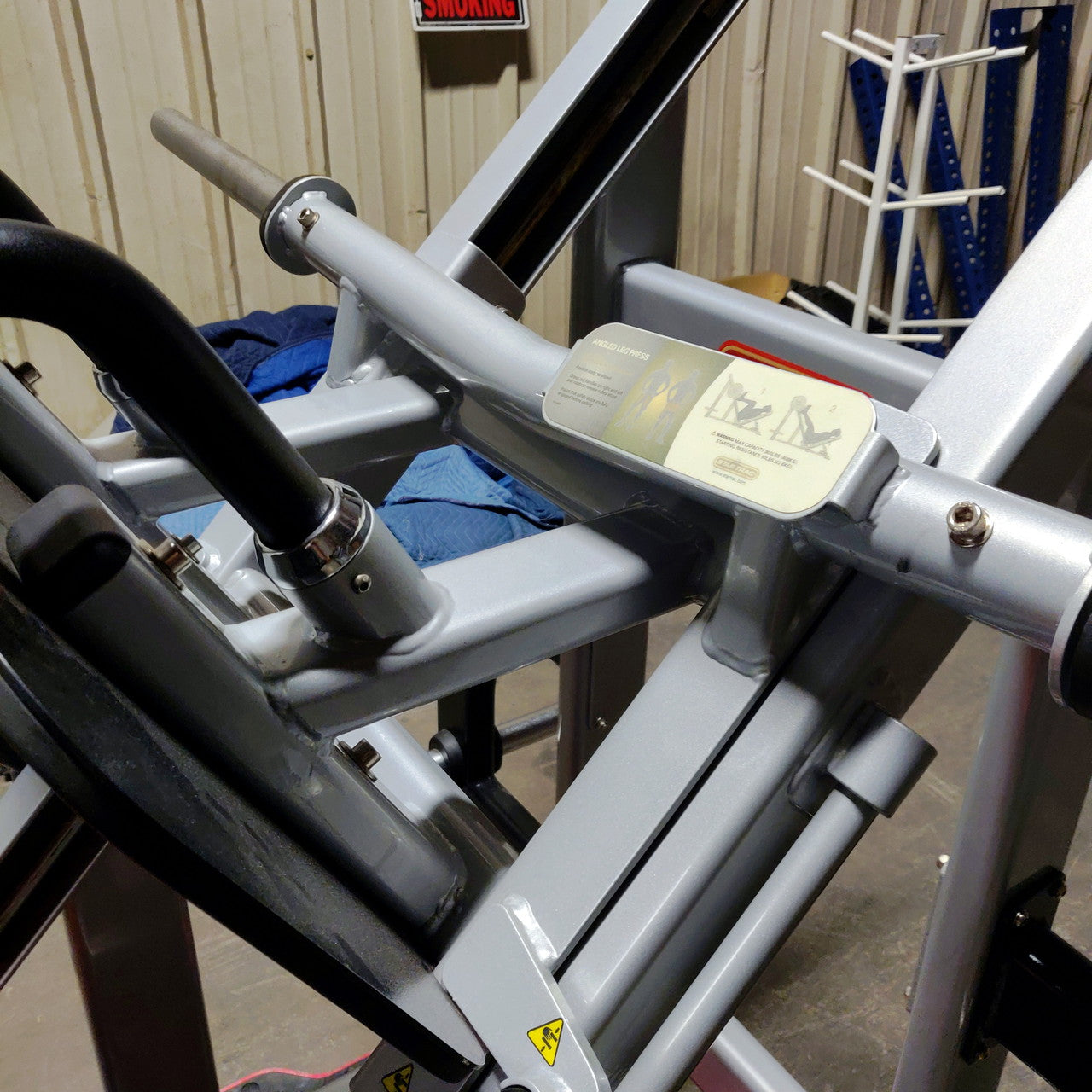 Star Trac Angled Linear Leg Press
