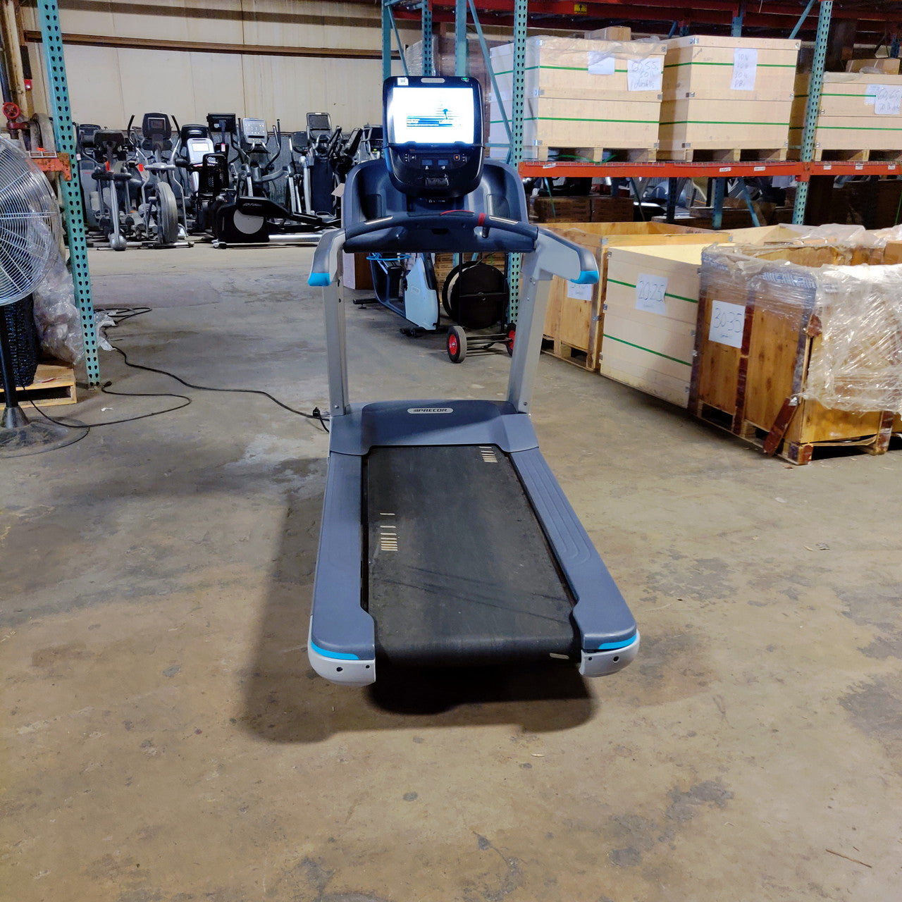 Precor TRM 885 Treadmill w/P82 Console