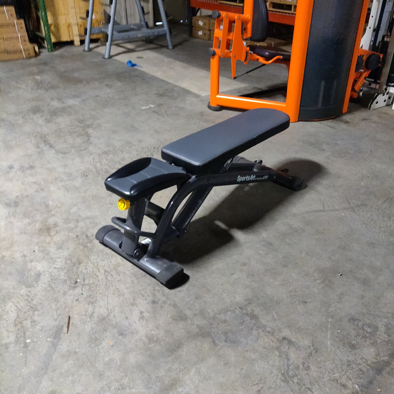 Sportsart Flat Bench with Adjustable Incline - A991