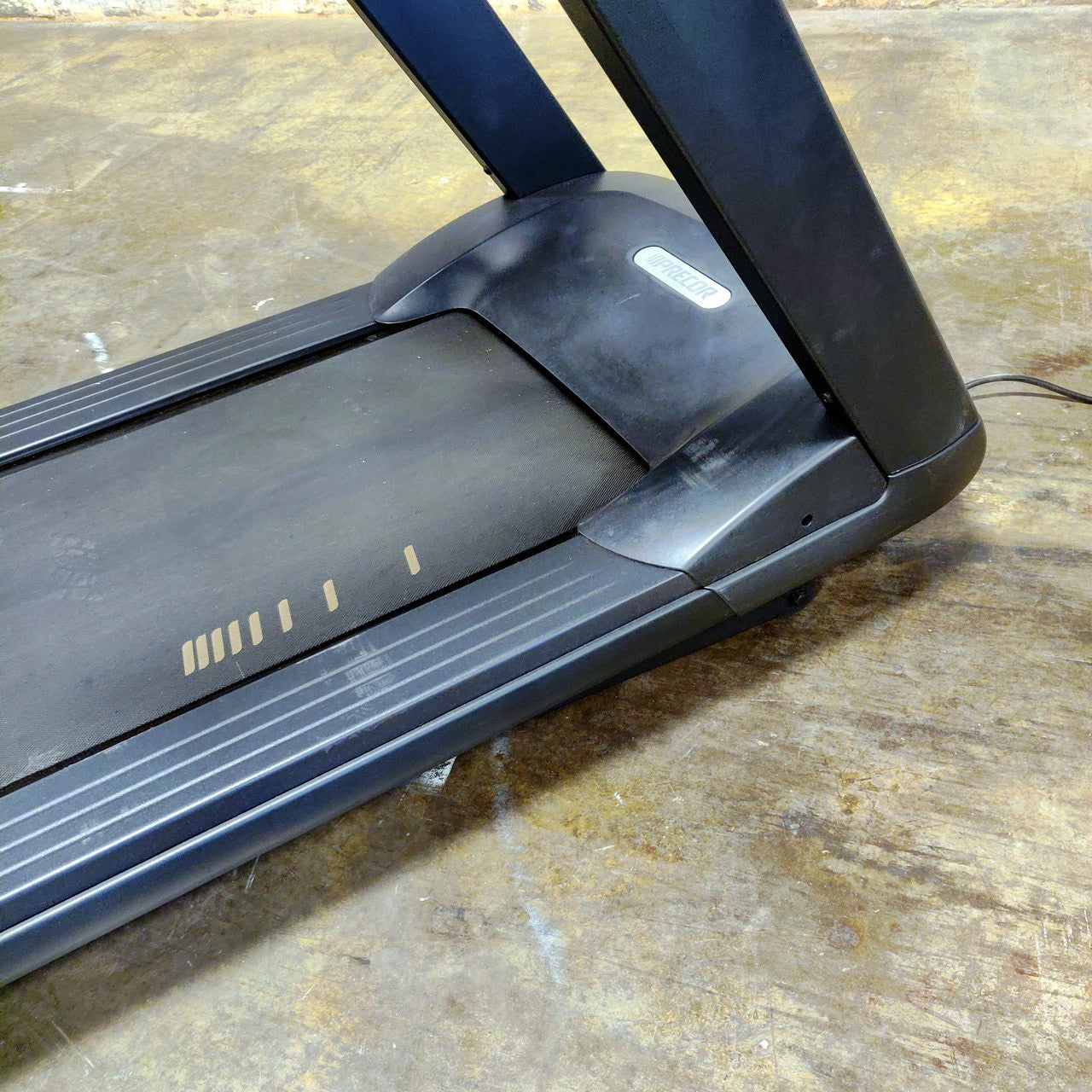 Precor TRM 865 V2 Treadmill w/p62 Console