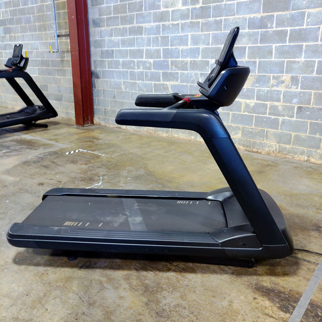 Precor TRM 835 Treadmill w/P31 Console
