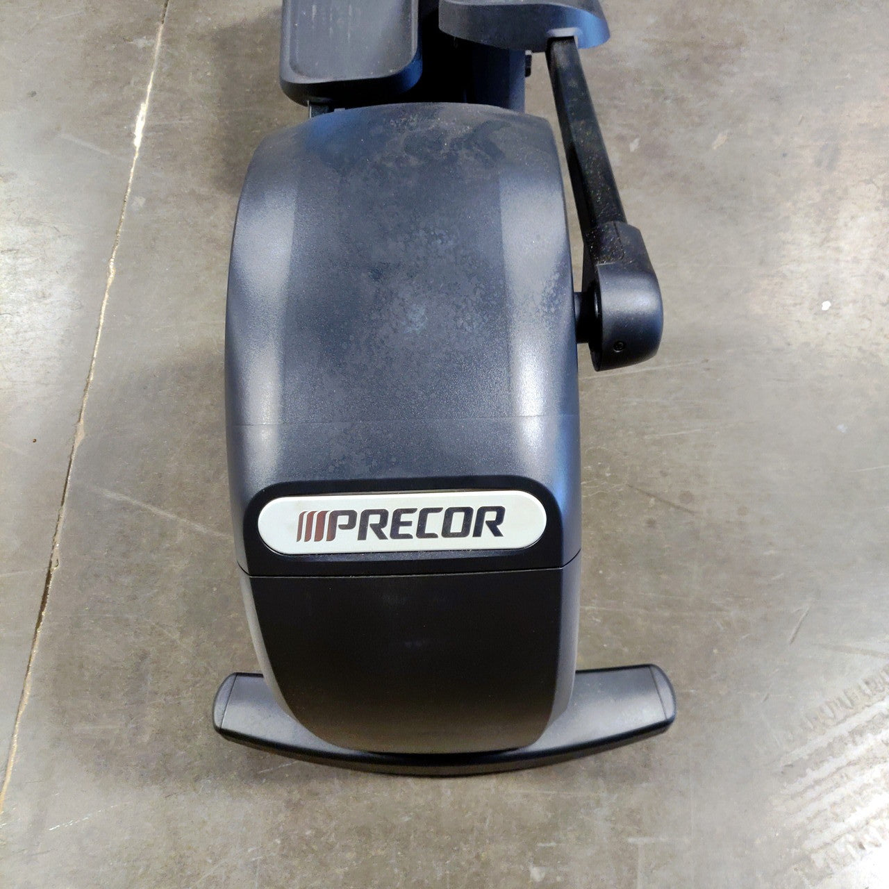 Precor EFX 833 Elliptical w/Converging Crossramp + p31