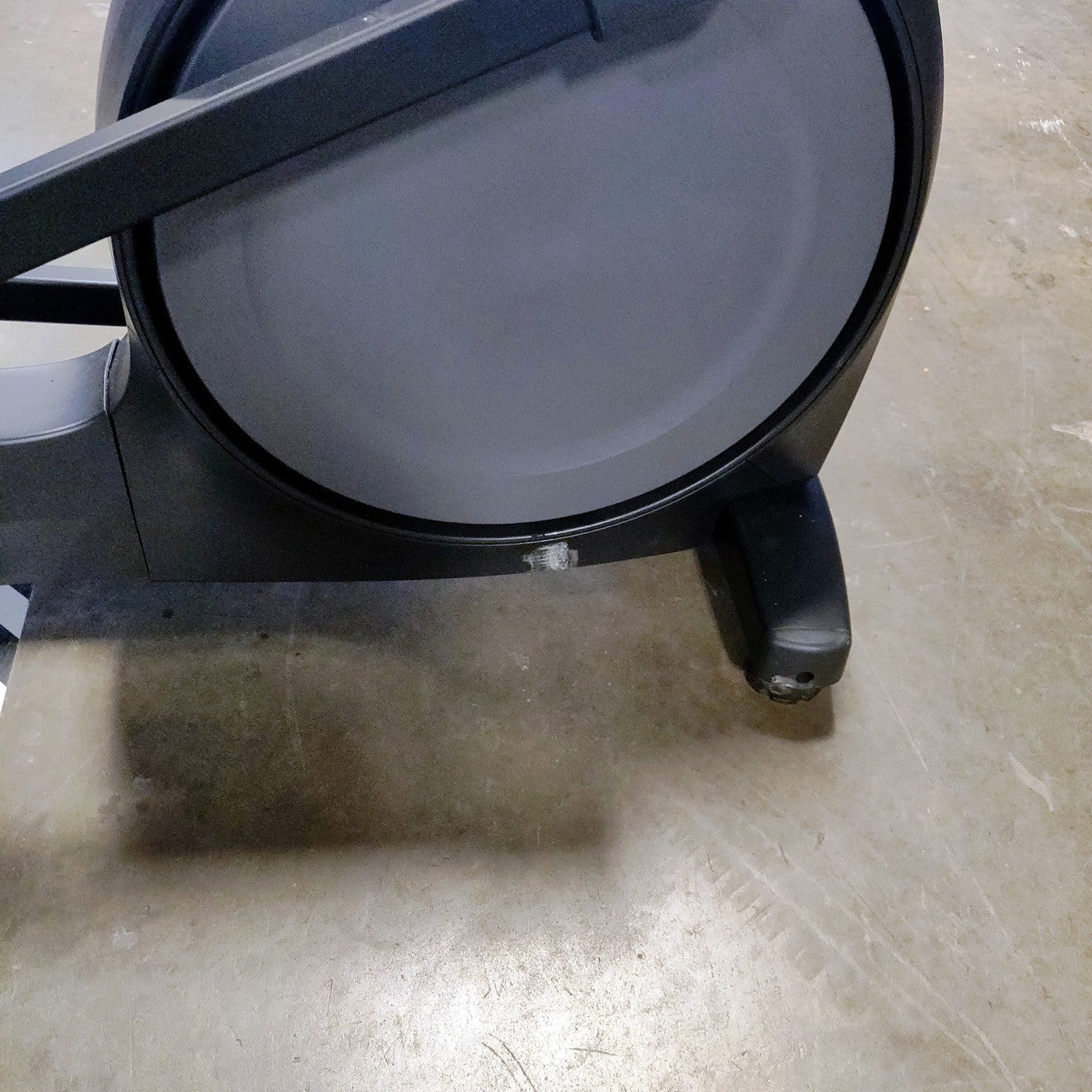 Precor EFX 833 Elliptical w/Converging Crossramp + p31