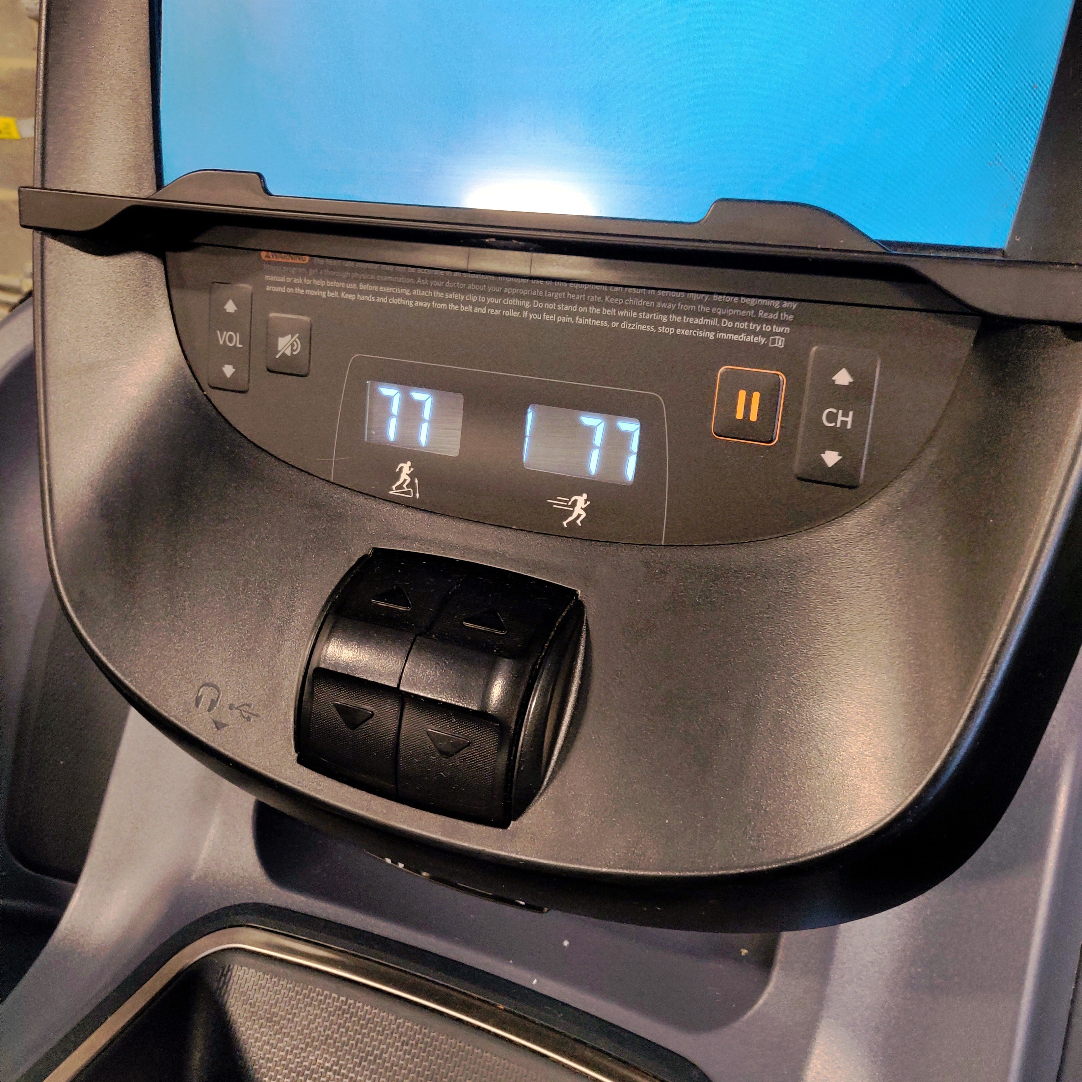 Precor P82 Console – Touchscreen Technology for Precor TRM 885 Treadmills CONSOLE ONLY