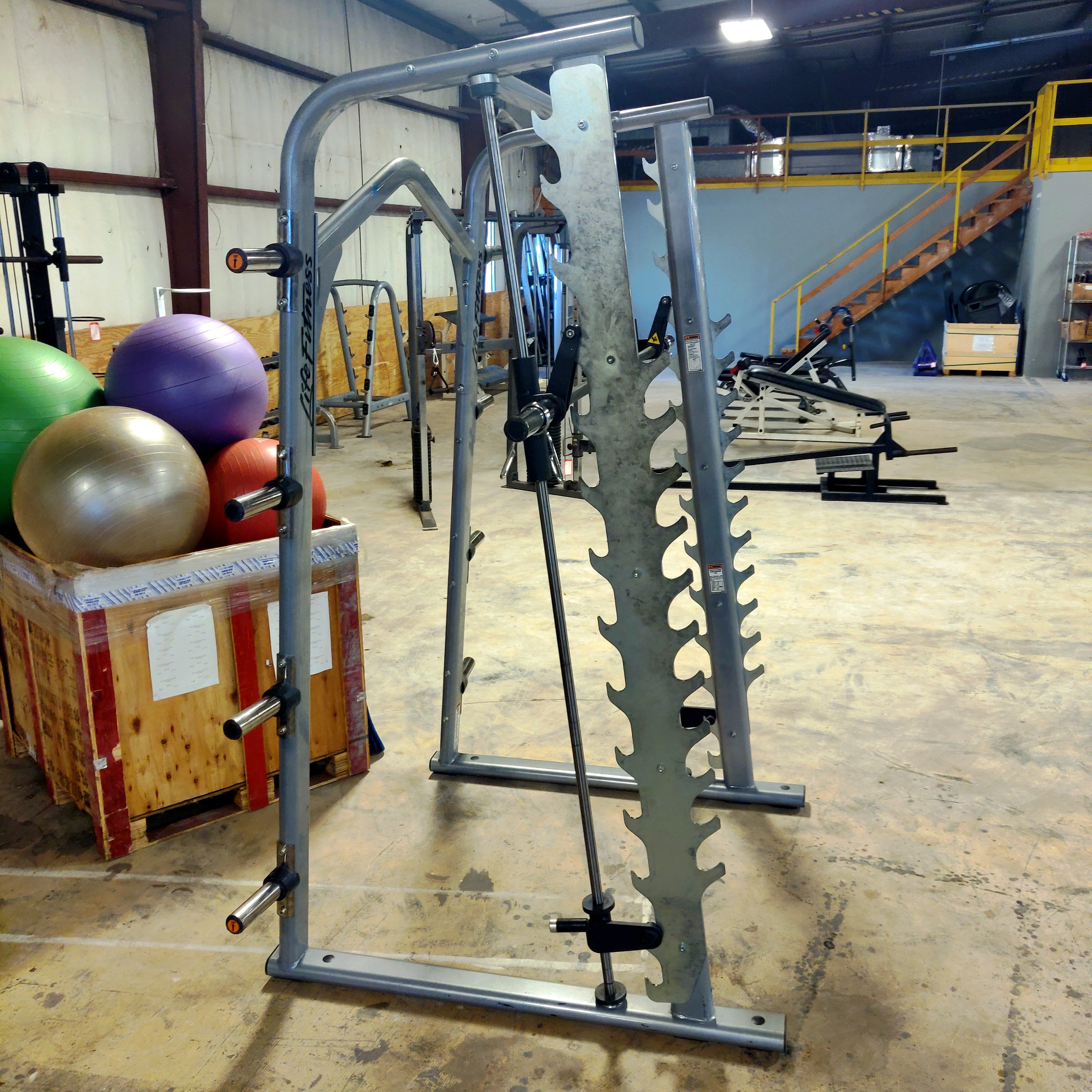 Life Fitness Axiom Series Smith Machine Rack