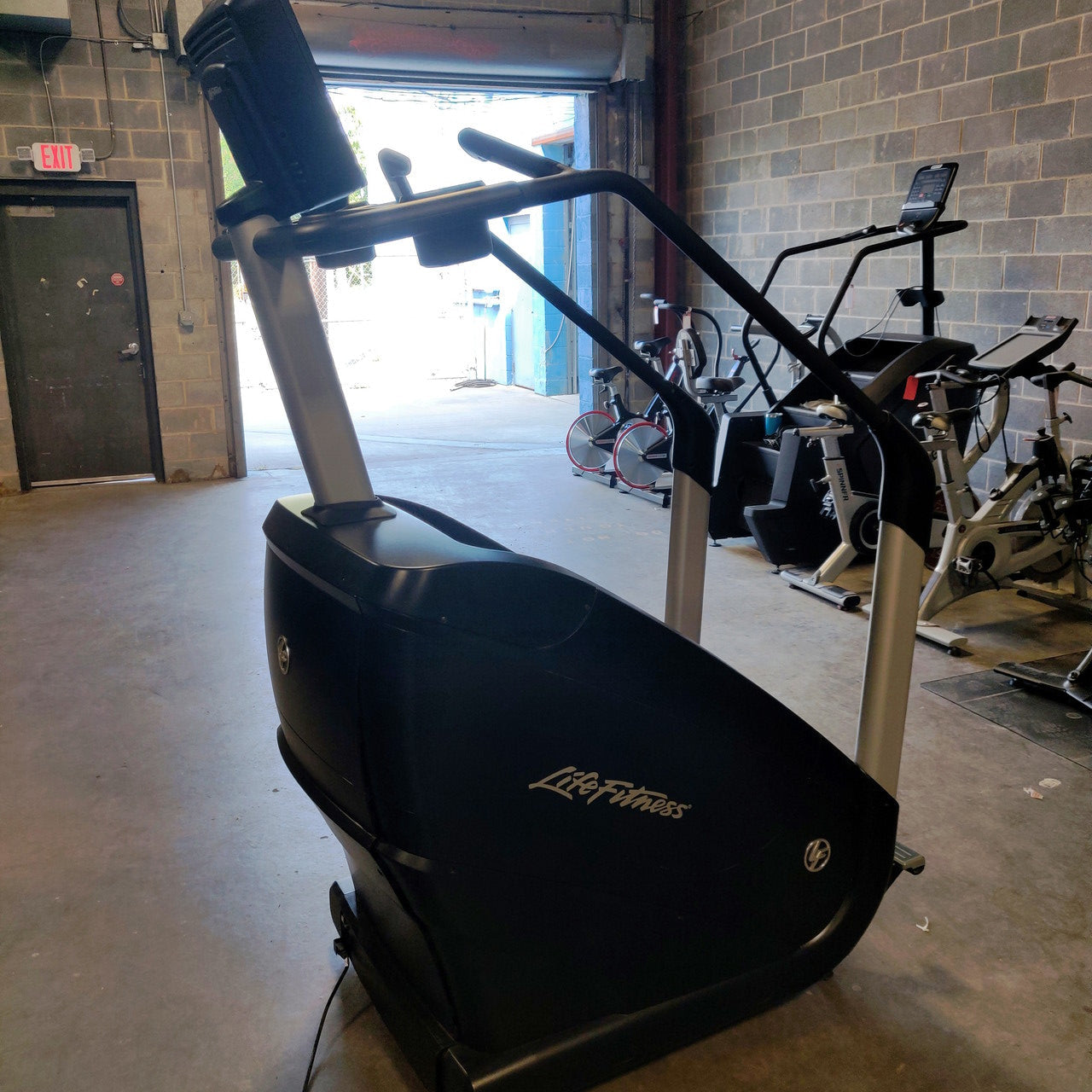 Life Fitness Powermill w/ Discover Console