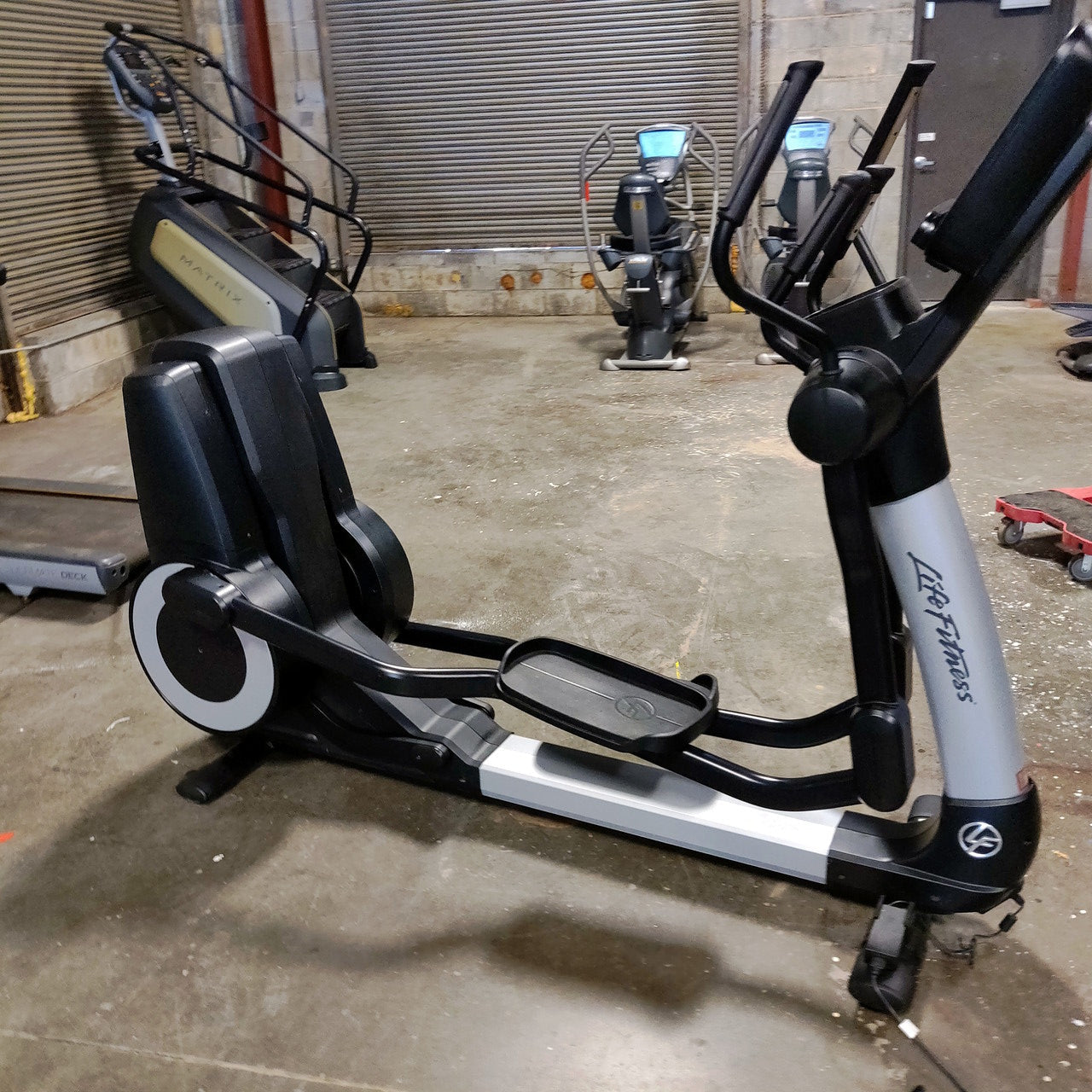 Life Fitness Discover SE3 95X Elliptical