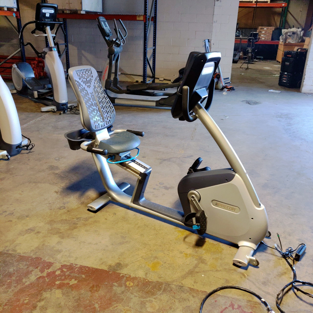 Precor RBK 885 Recumbent Bike w/ P82 Console