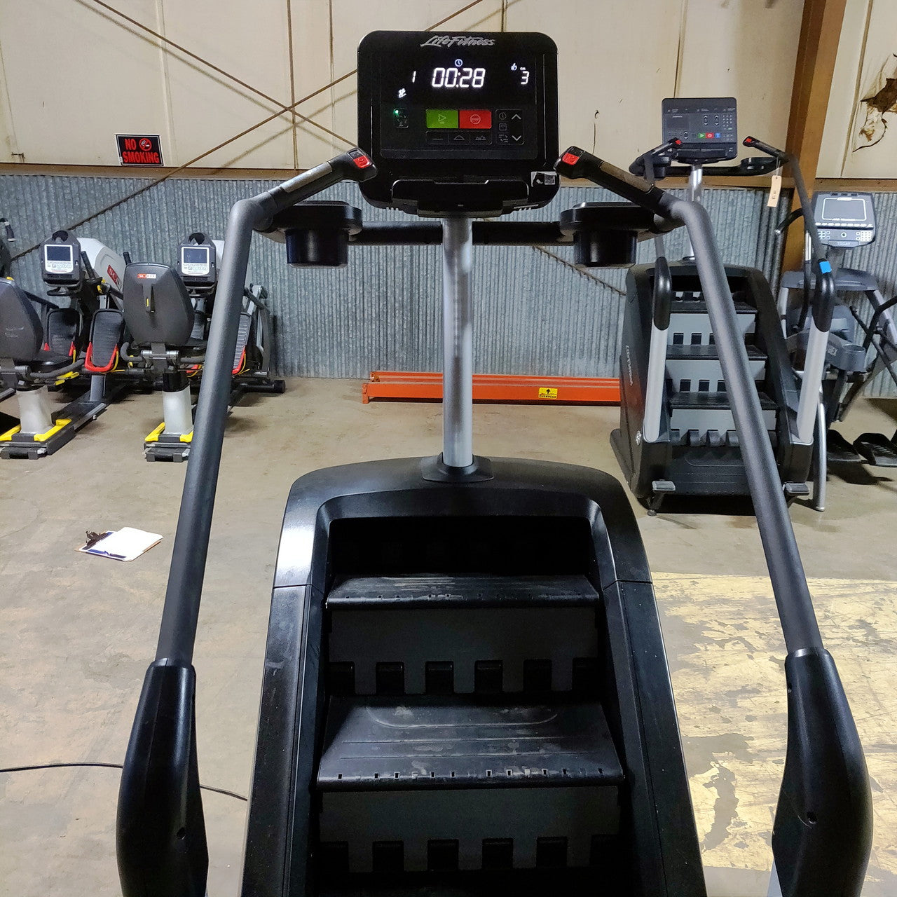 Life Fitness PowerMill Climber 95P  w/ Integrity C Console