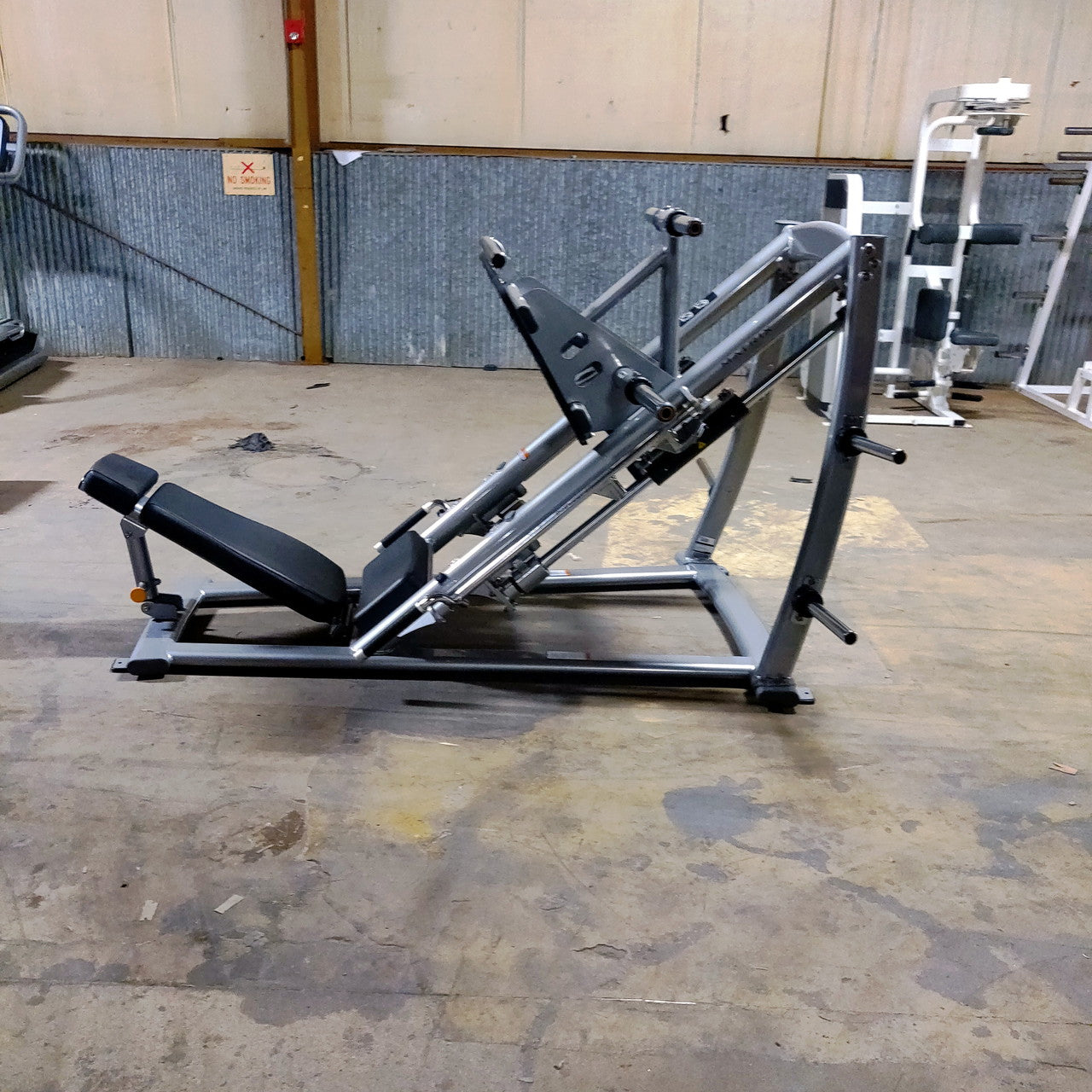 Matrix Magnum MG-PL70 45° Leg Press