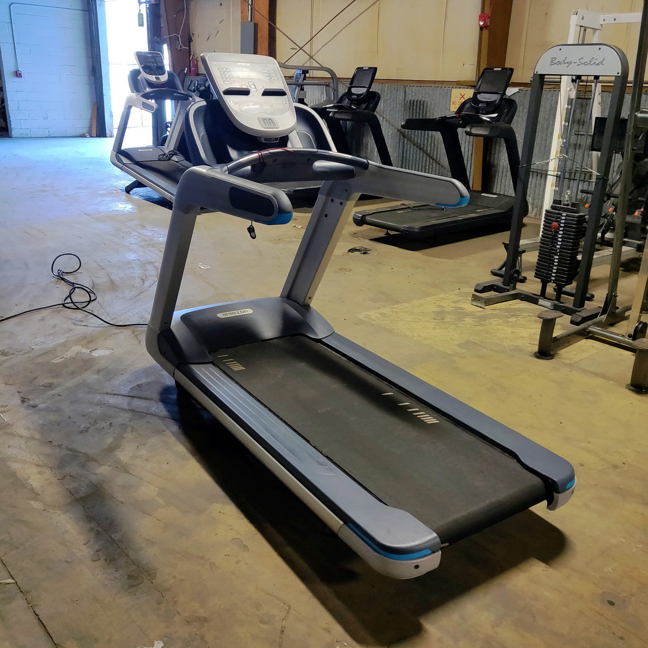 Precor TRM 811 V2 Treadmill w/P10 Console