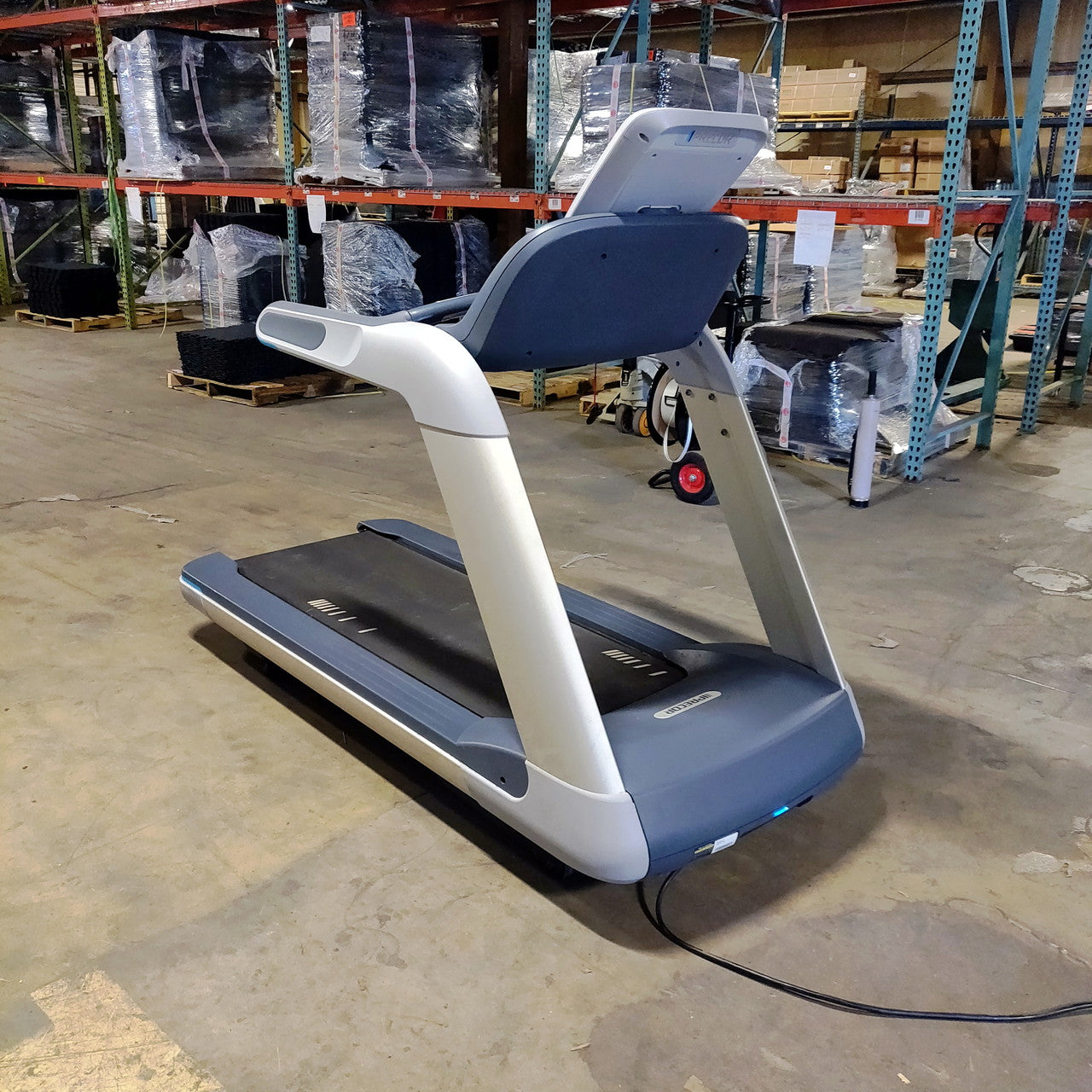Precor TRM 811 V2 Treadmill w/P10 Console