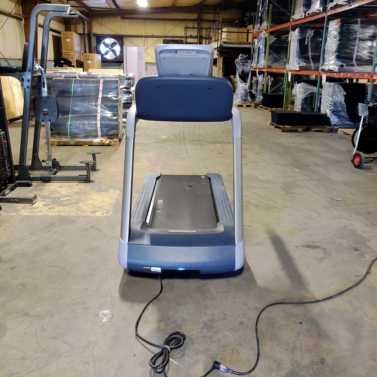 Precor TRM 811 V2 Treadmill w/P10 Console