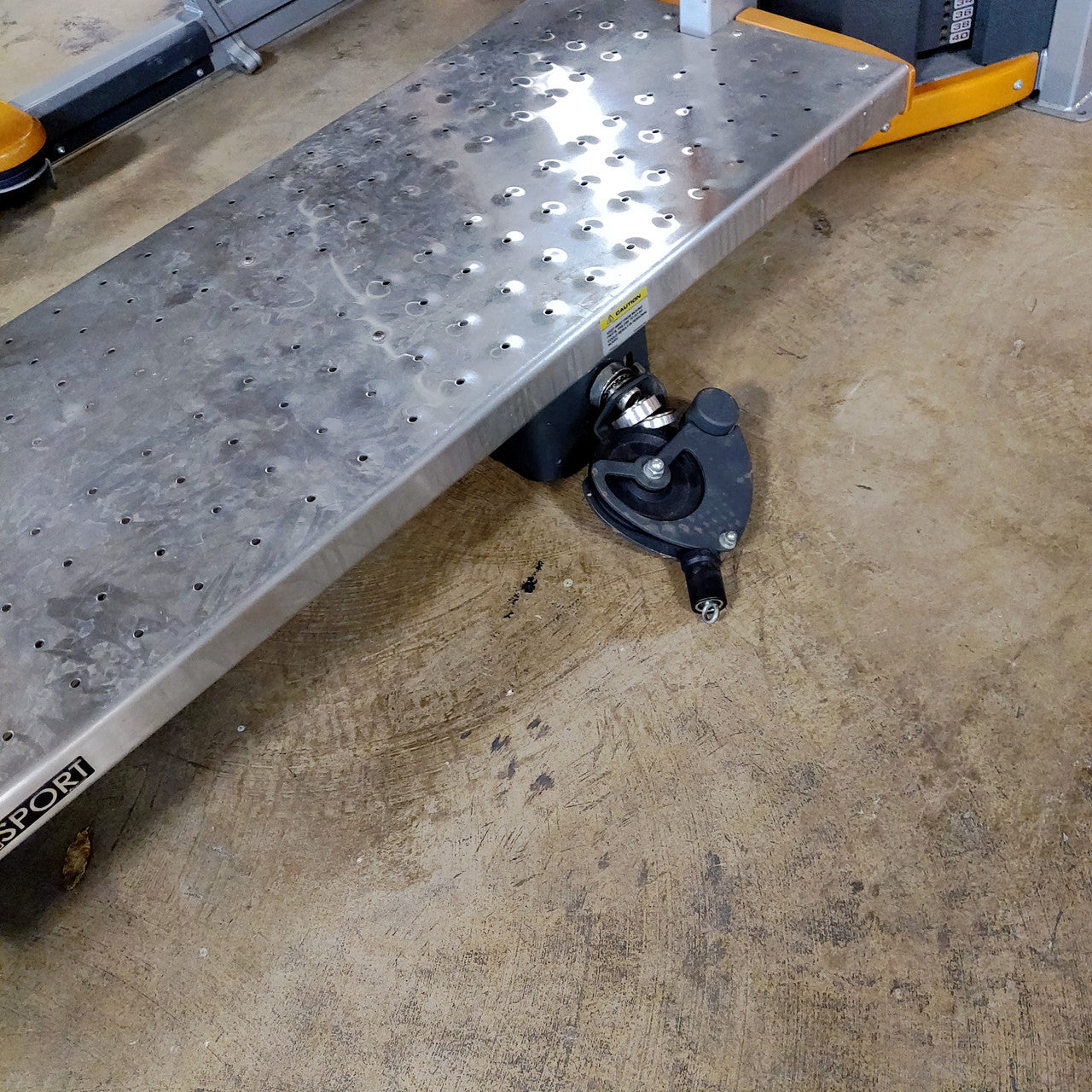 Star Trac Humansport Pull Lift