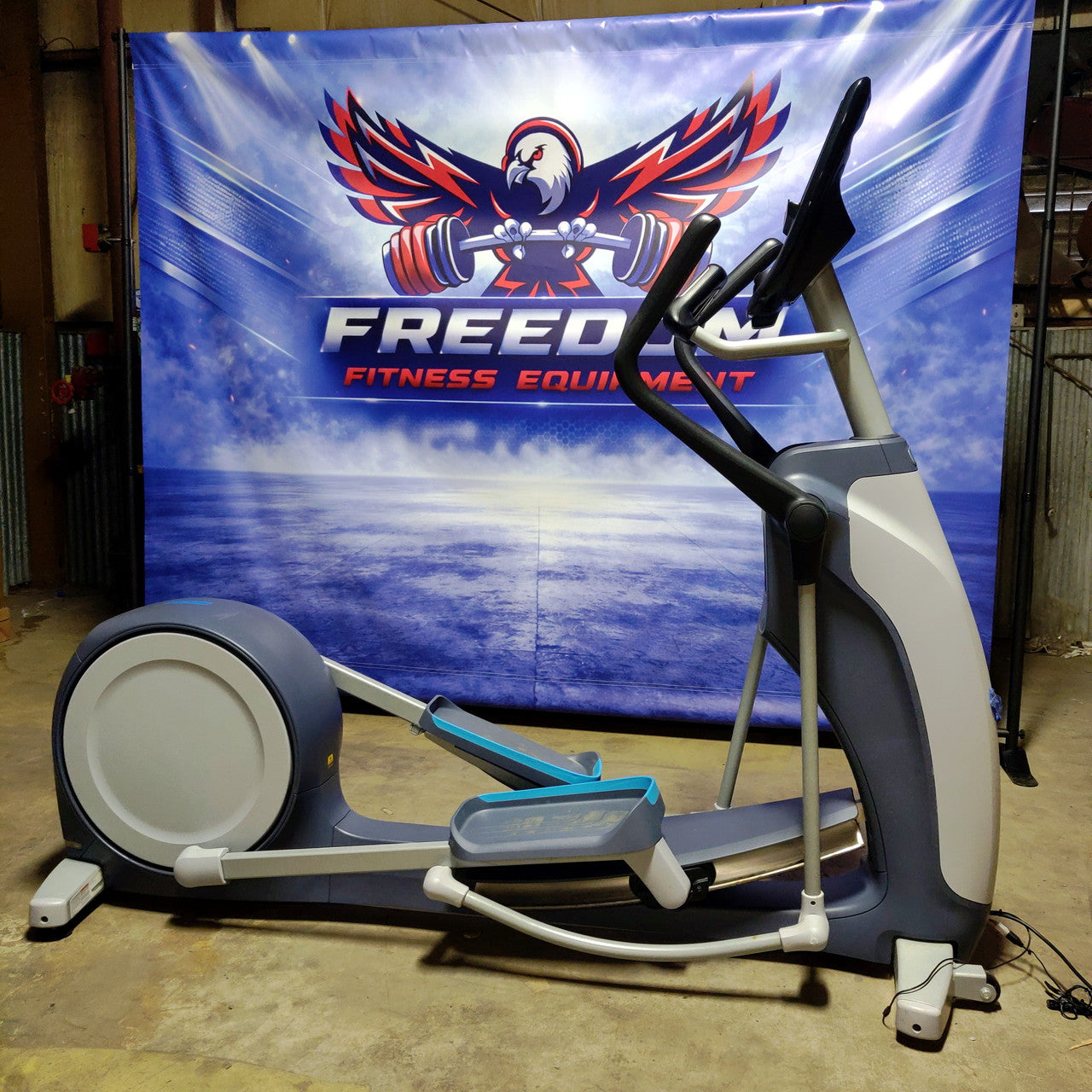 Precor EFX 865 Elliptical w/Converging Crossramp + p62 Console