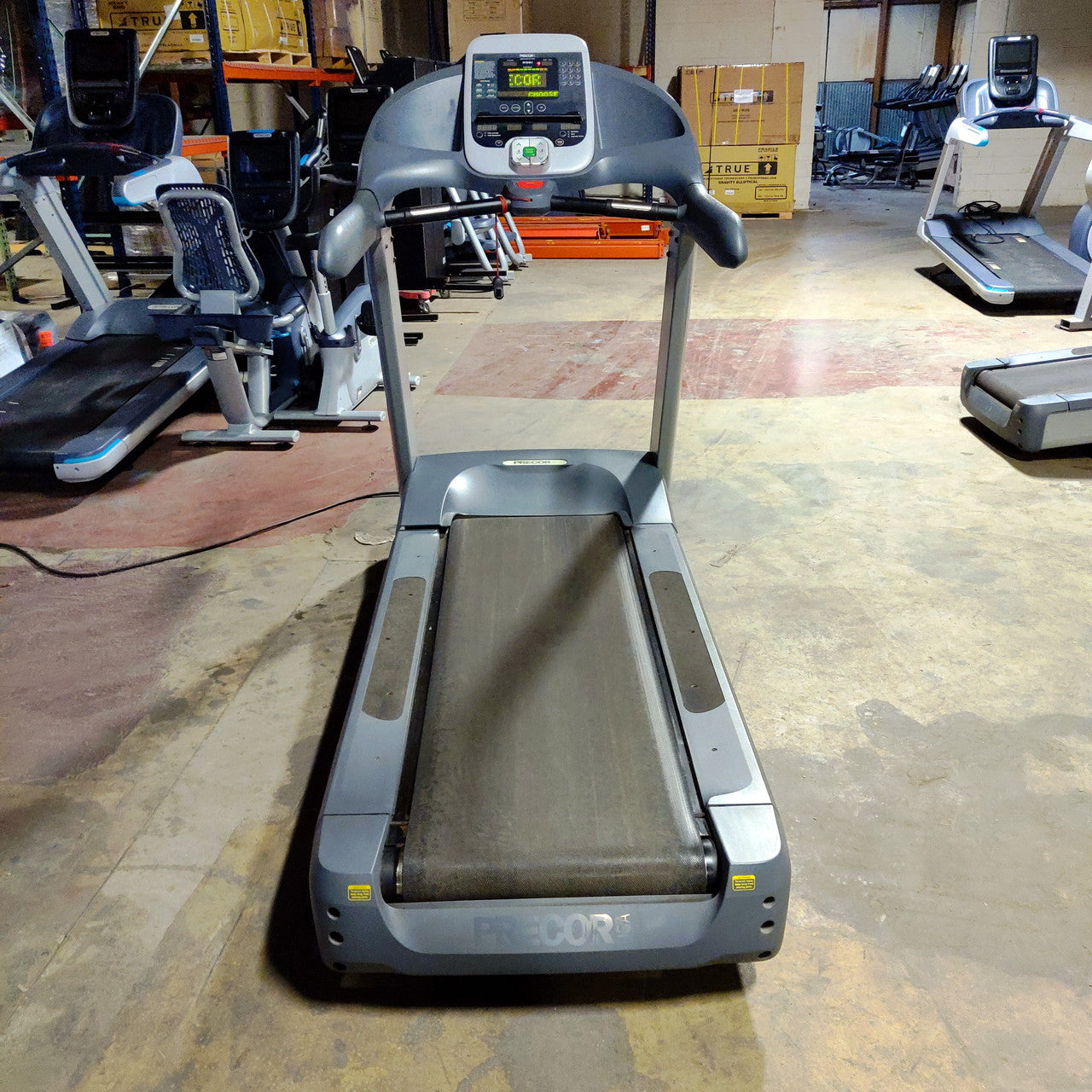 Precor 956i Experience Treadmill