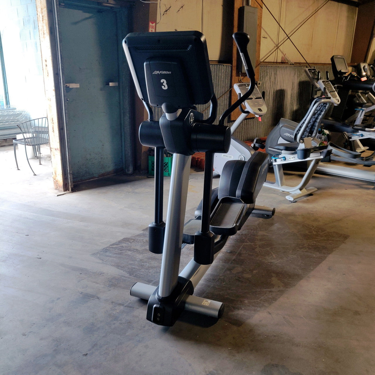 Life Fitness Integrity LNX Elliptical w/ X Console