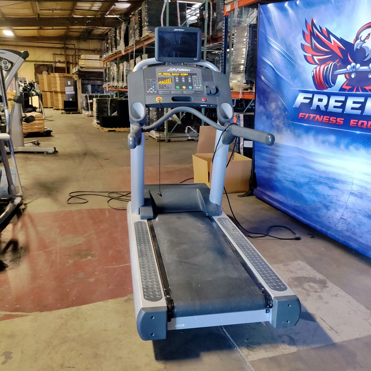 Life Fitness Integrity Series CLST Treadmill