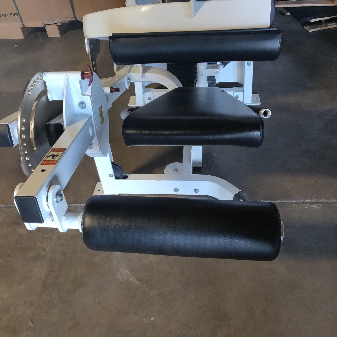 Hoist HD 2400 Leg Extension/Hamstring Curl Combo