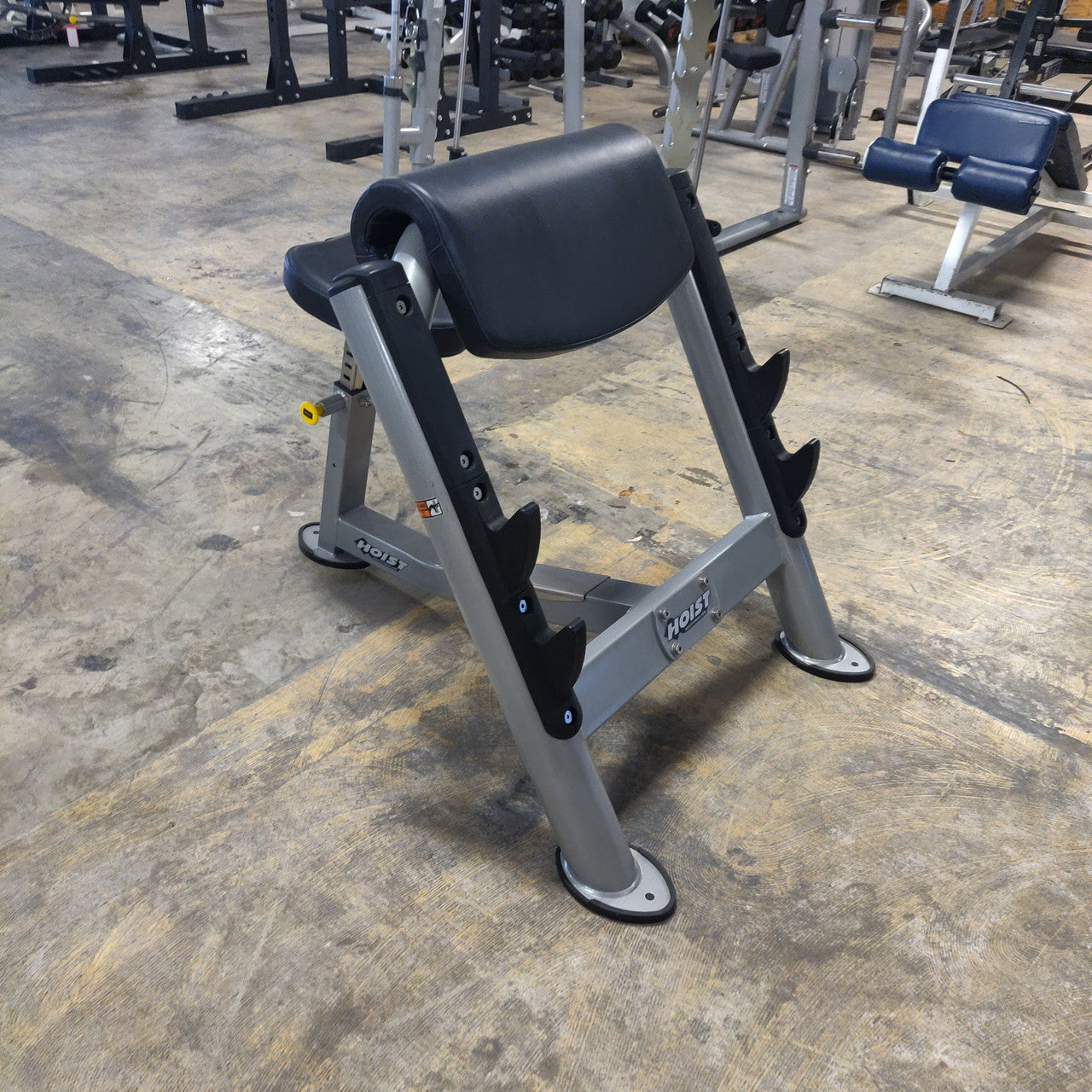 Hoist CF-3550 Preacher Curl