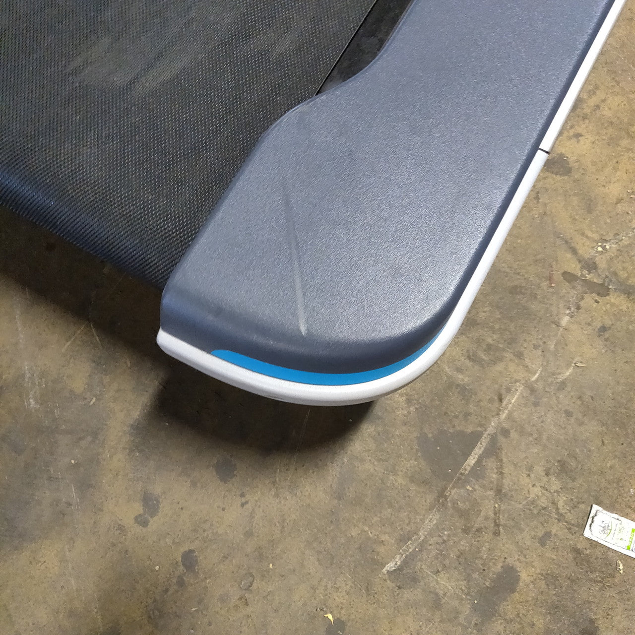 Precor TRM 835 Treadmill w/P30 Console