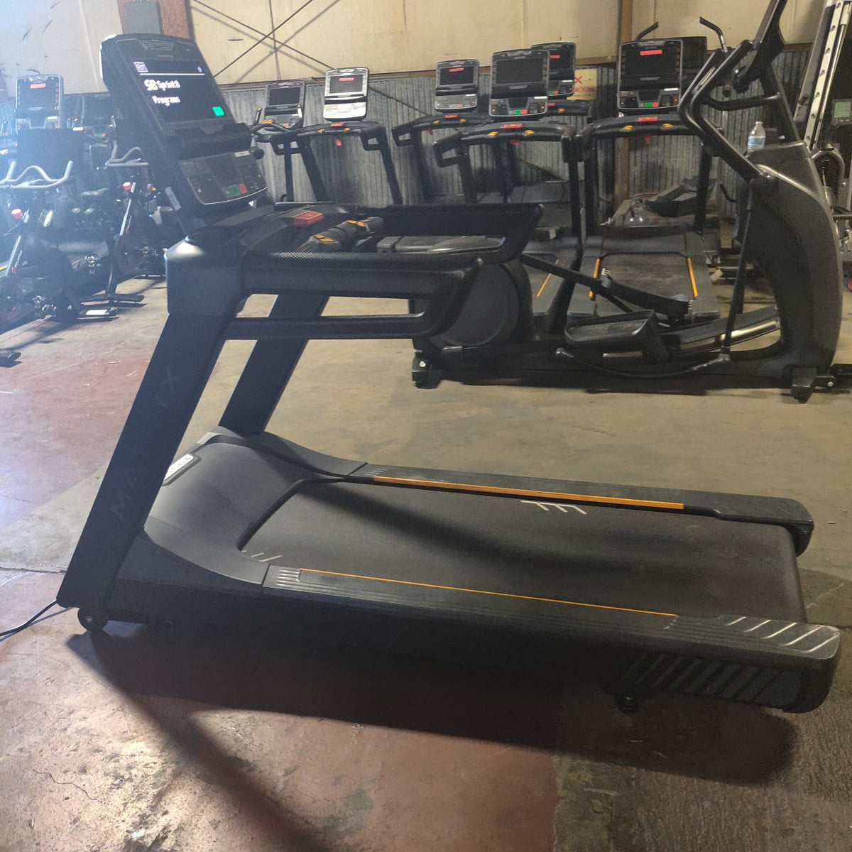Matrix Endurance Treaadmill w/ Premium LED Console