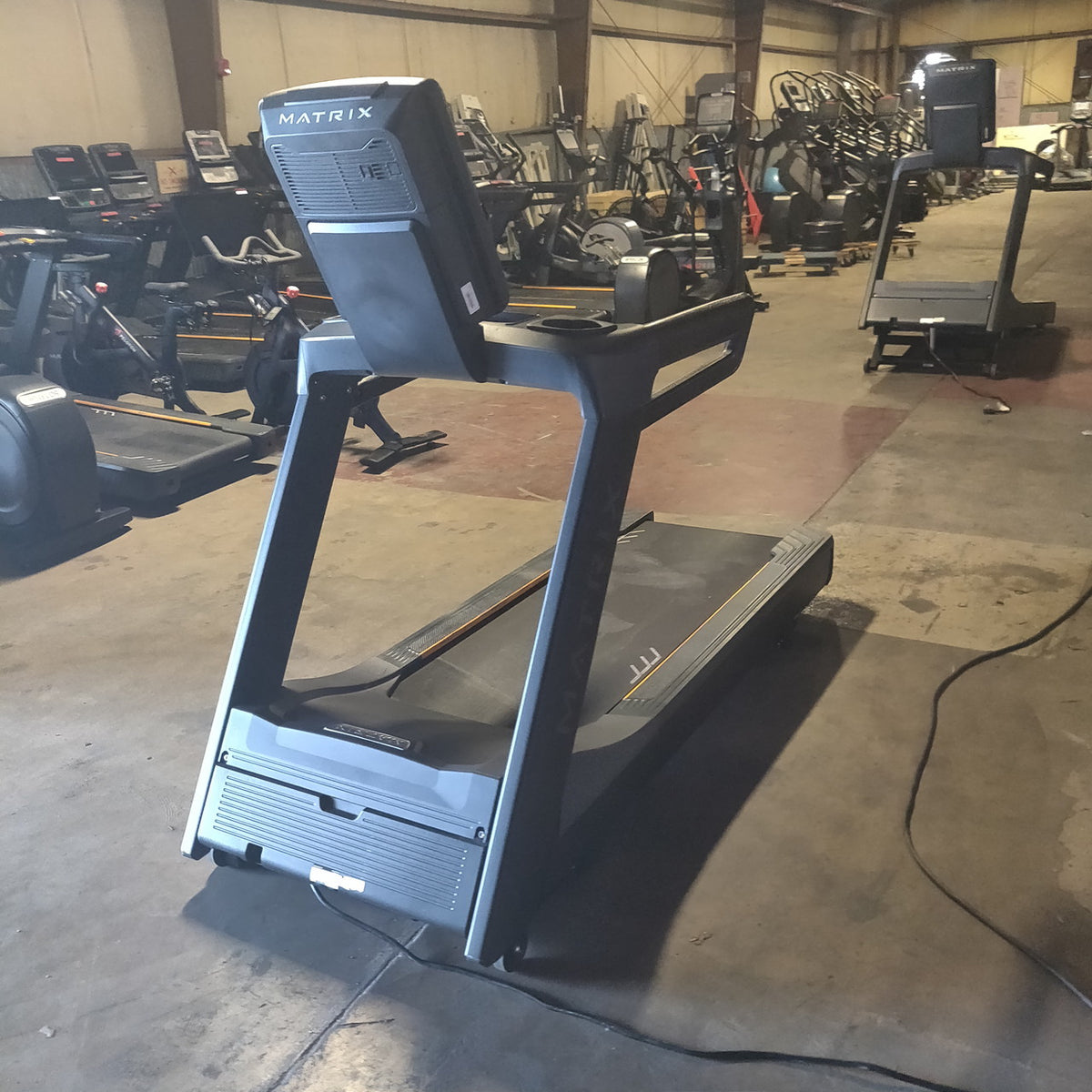 Matrix Endurance Treaadmill w/ Premium LED Console