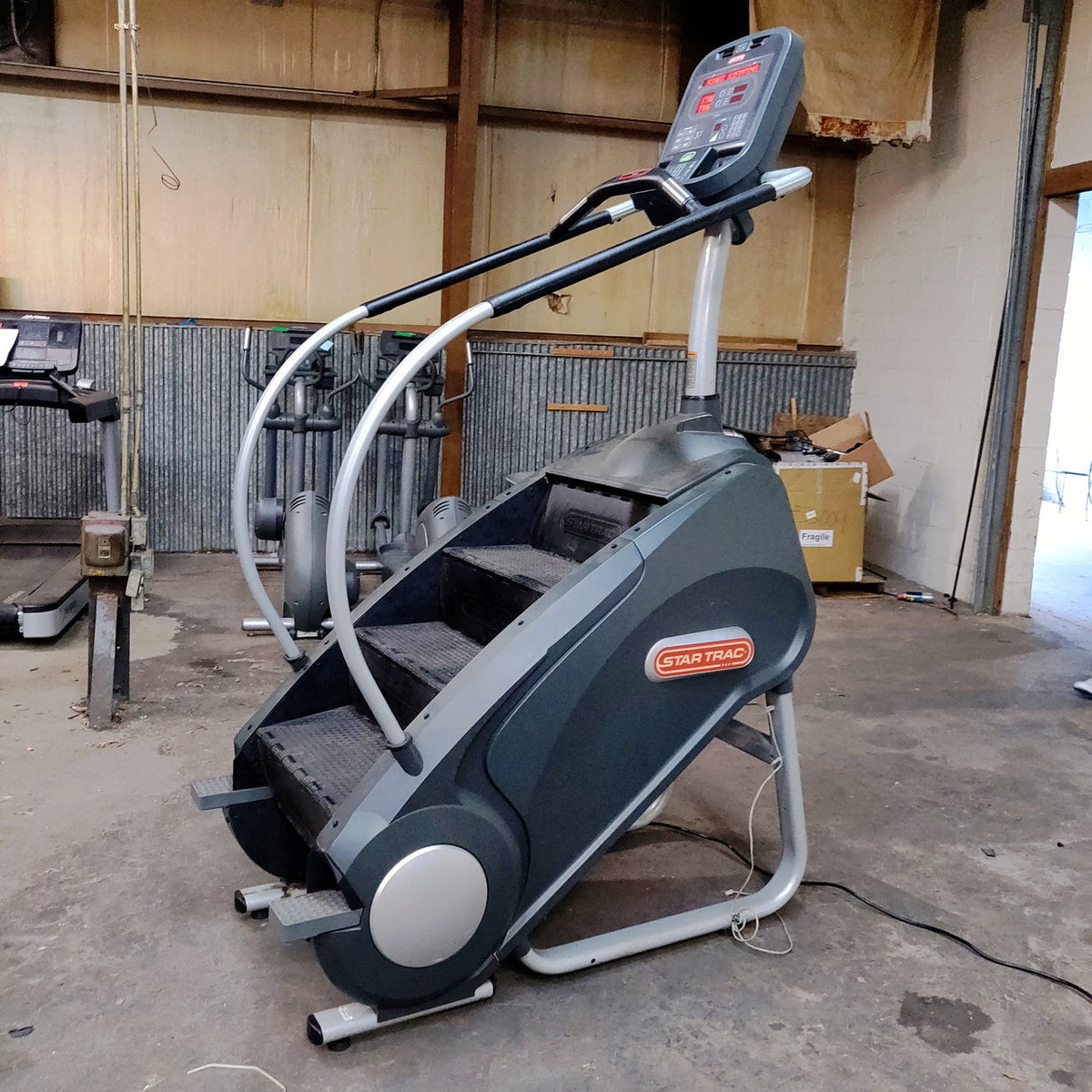 Star Trac E-SM StairMill (9-5180-MINTPO) – Commercial Stair Climber